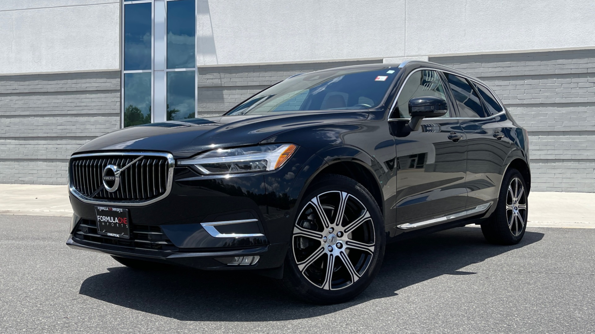 Used 2018 Volvo XC60 INSCRIPTION 2.0L TURBO SUV / AWD / NAV / SUNROOF / REARVIEW for sale Sold at Formula Imports in Charlotte NC 28227 1