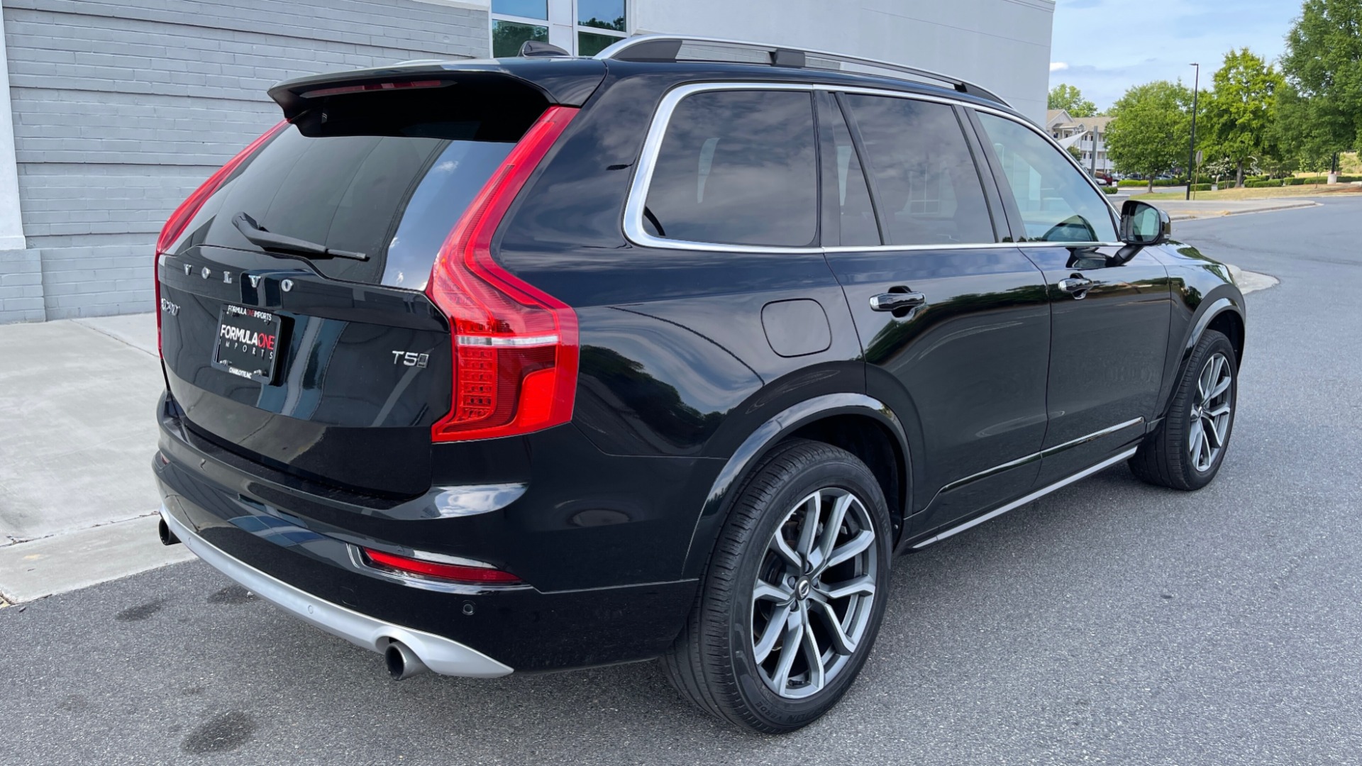 Used 2018 Volvo XC90 T5 AWD MOMENTUM PLUS / NAV / SUNROOF / 3-ROW / REARVIEW for sale Sold at Formula Imports in Charlotte NC 28227 2