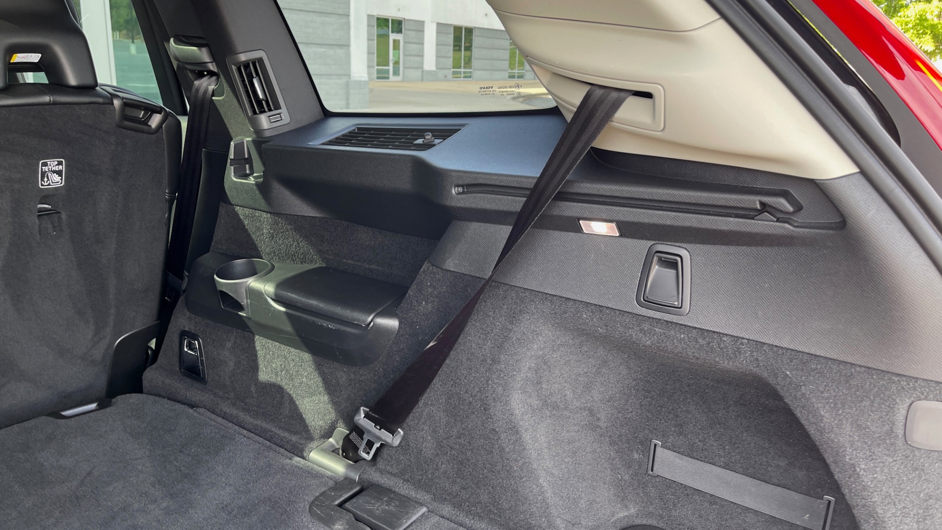 Used 2018 Volvo XC90 T5 AWD MOMENTUM PLUS / NAV / SUNROOF / 3-ROW / REARVIEW for sale Sold at Formula Imports in Charlotte NC 28227 21