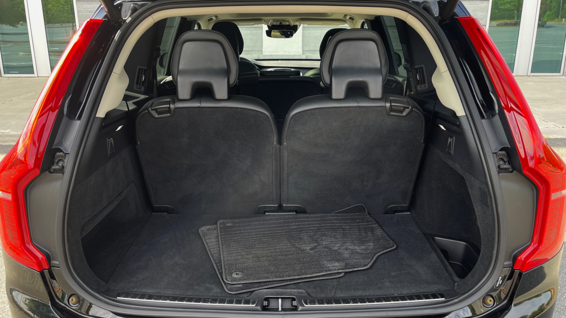 Used 2018 Volvo XC90 T5 AWD MOMENTUM PLUS / NAV / SUNROOF / 3-ROW / REARVIEW for sale Sold at Formula Imports in Charlotte NC 28227 24