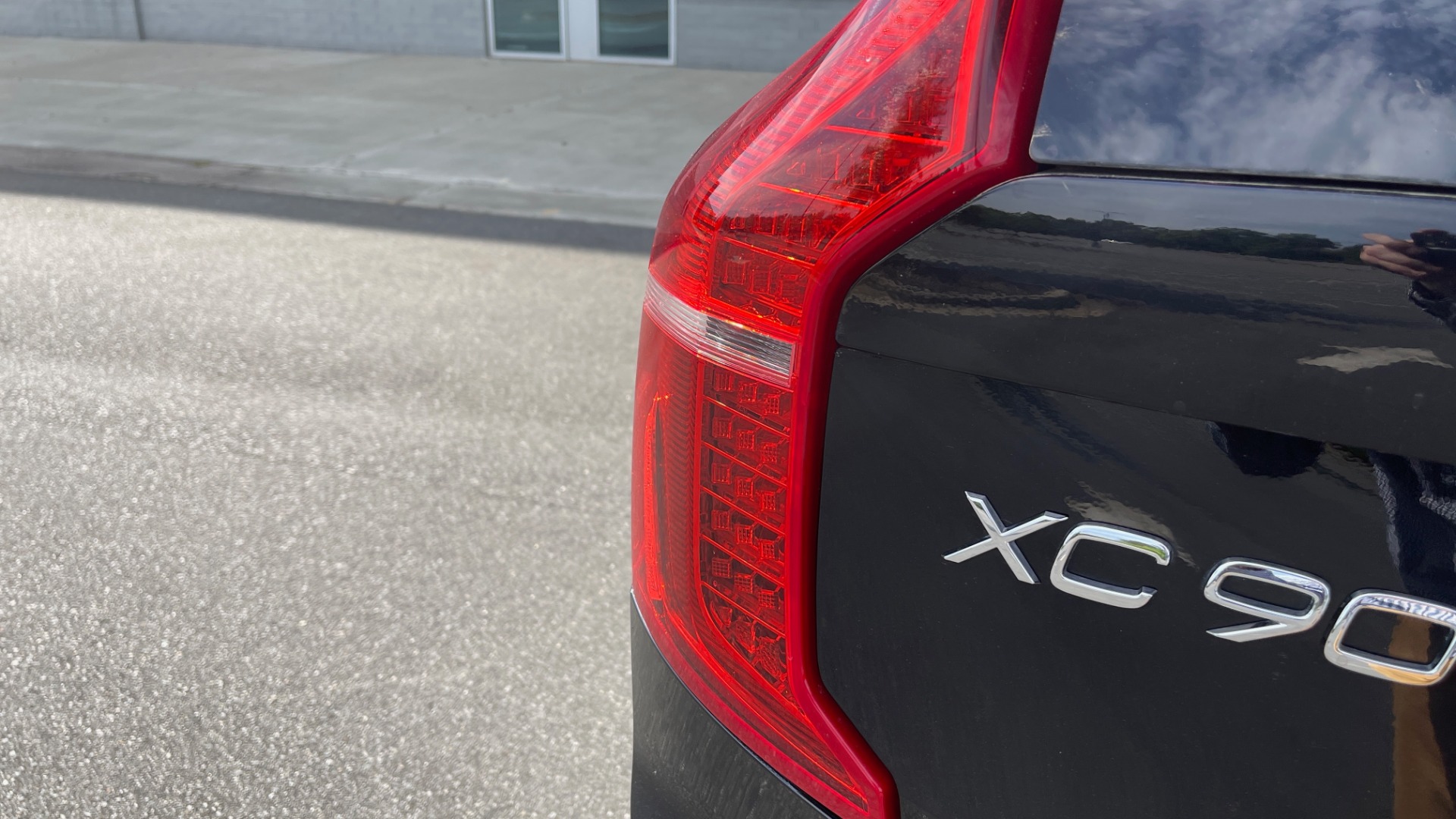 Used 2018 Volvo XC90 T5 AWD MOMENTUM PLUS / NAV / SUNROOF / 3-ROW / REARVIEW for sale Sold at Formula Imports in Charlotte NC 28227 27