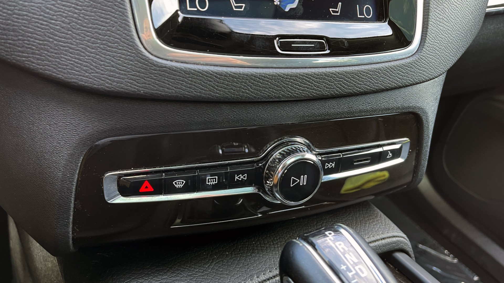 Used 2018 Volvo XC90 T5 AWD MOMENTUM PLUS / NAV / SUNROOF / 3-ROW / REARVIEW for sale Sold at Formula Imports in Charlotte NC 28227 49