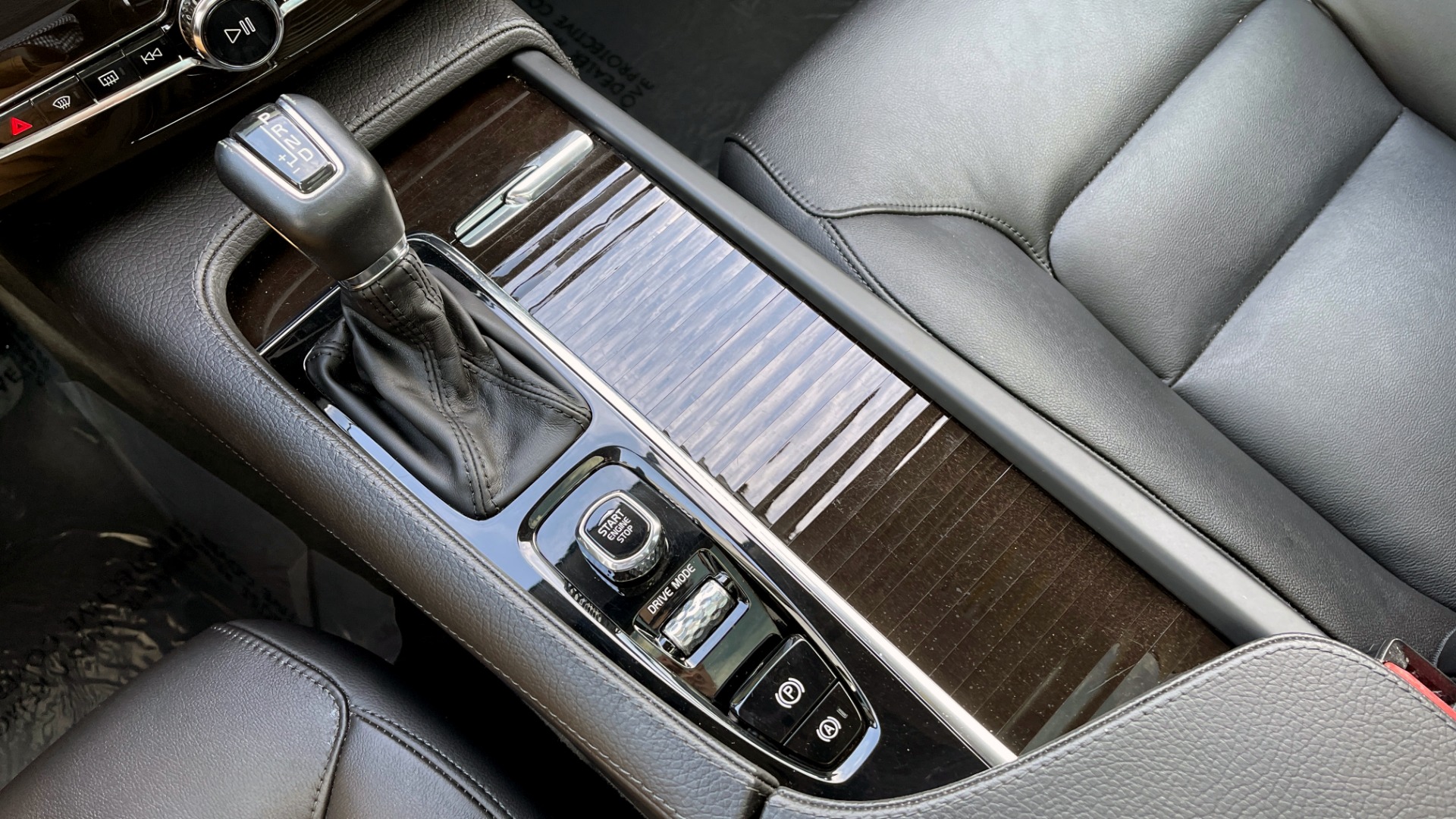 Used 2018 Volvo XC90 T5 AWD MOMENTUM PLUS / NAV / SUNROOF / 3-ROW / REARVIEW for sale Sold at Formula Imports in Charlotte NC 28227 52