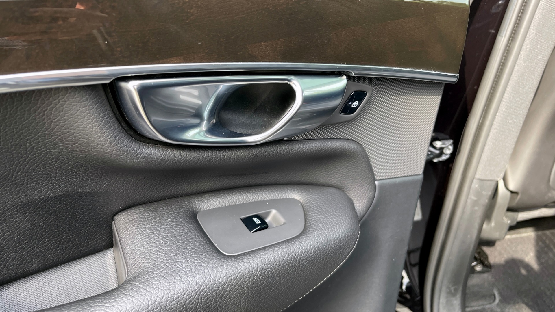 Used 2018 Volvo XC90 T5 AWD MOMENTUM PLUS / NAV / SUNROOF / 3-ROW / REARVIEW for sale Sold at Formula Imports in Charlotte NC 28227 66