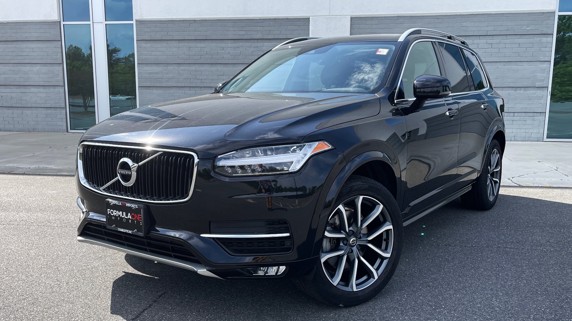 Used 2018 Volvo XC90 T5 AWD MOMENTUM PLUS / NAV / SUNROOF / 3-ROW / REARVIEW for sale Sold at Formula Imports in Charlotte NC 28227 1