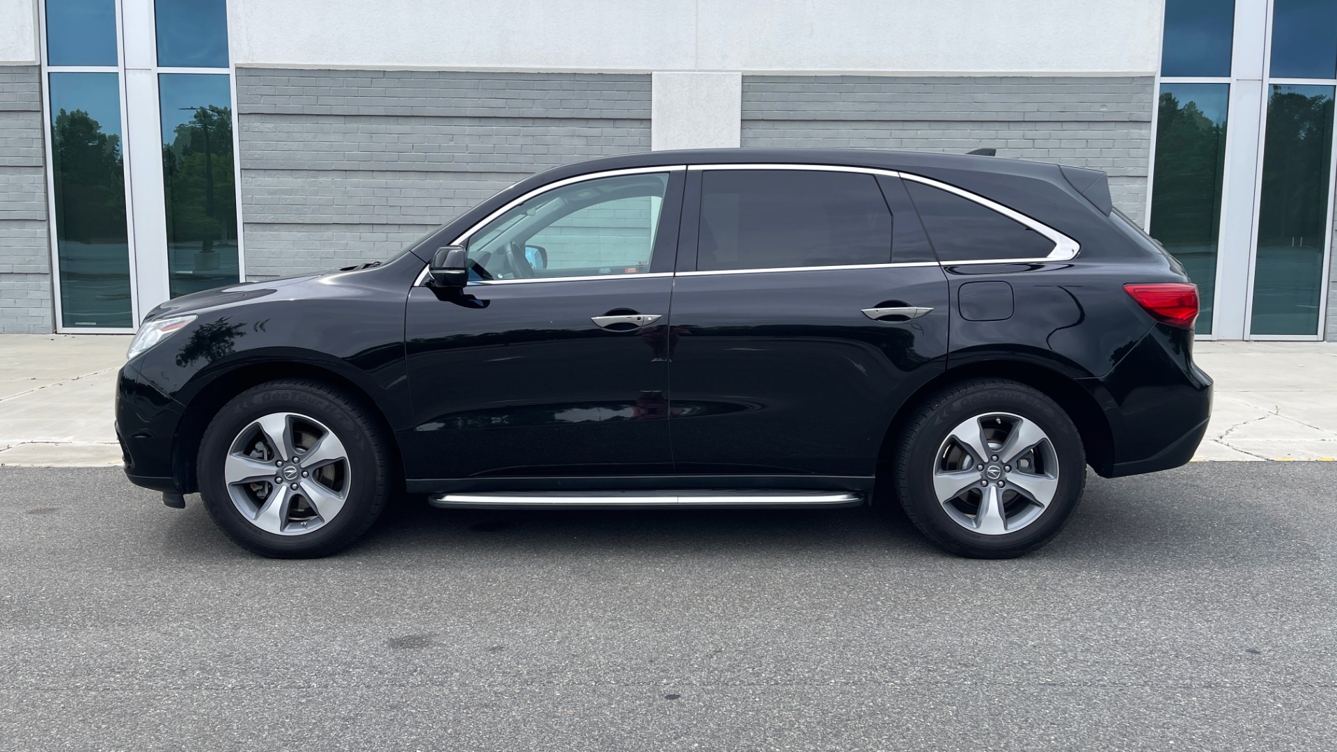 Used 2016 Acura MDX 3.5L V6 / AUTO / LEATHER / NAV / SUNROOF / 3-ROW / REARVIEW for sale Sold at Formula Imports in Charlotte NC 28227 4