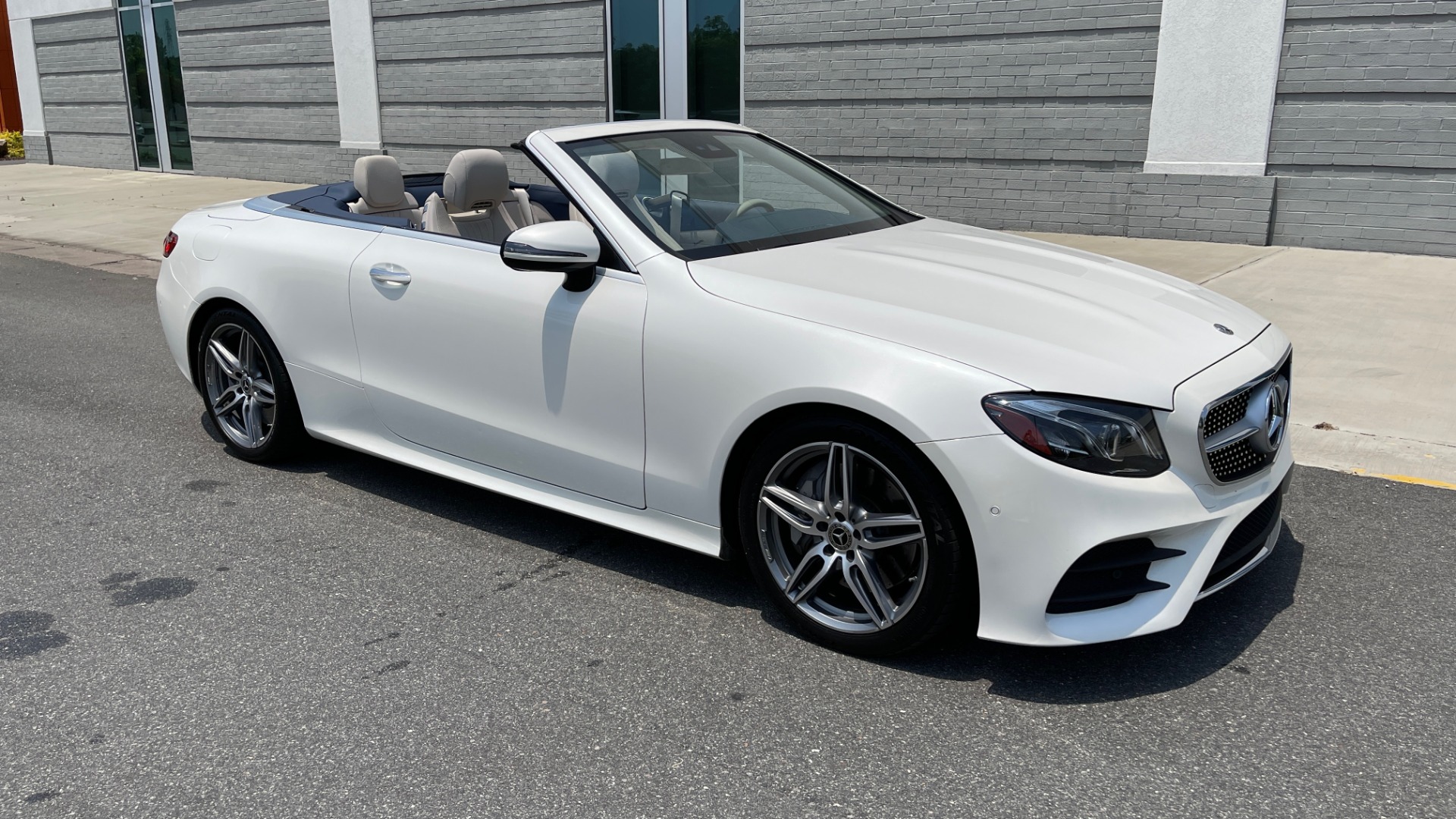Used 2018 Mercedes-Benz E-CLASS E 400 CABRIOLET / PREM PKG / AMG LINE / NAV / REARVIEW for sale Sold at Formula Imports in Charlotte NC 28227 3