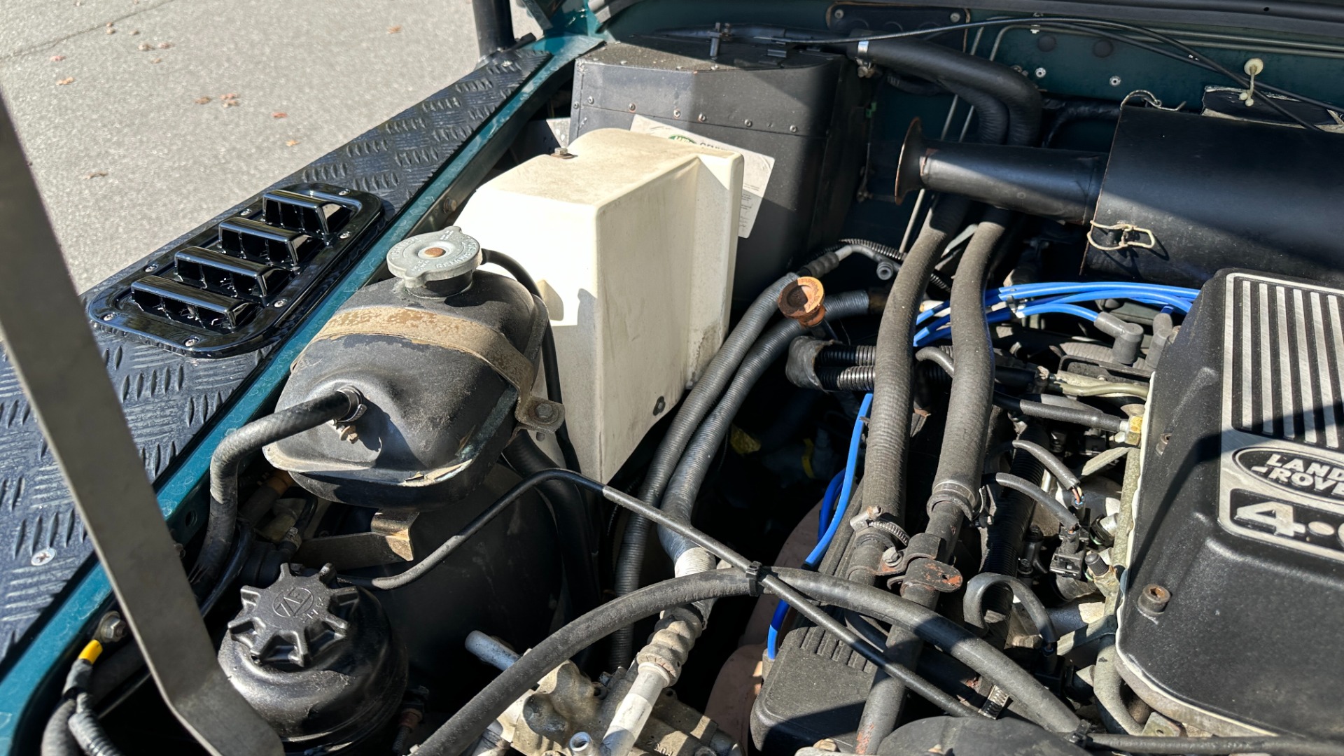 Used 1997 Land Rover Defender 90 for sale $87,000 at Formula Imports in Charlotte NC 28227 61