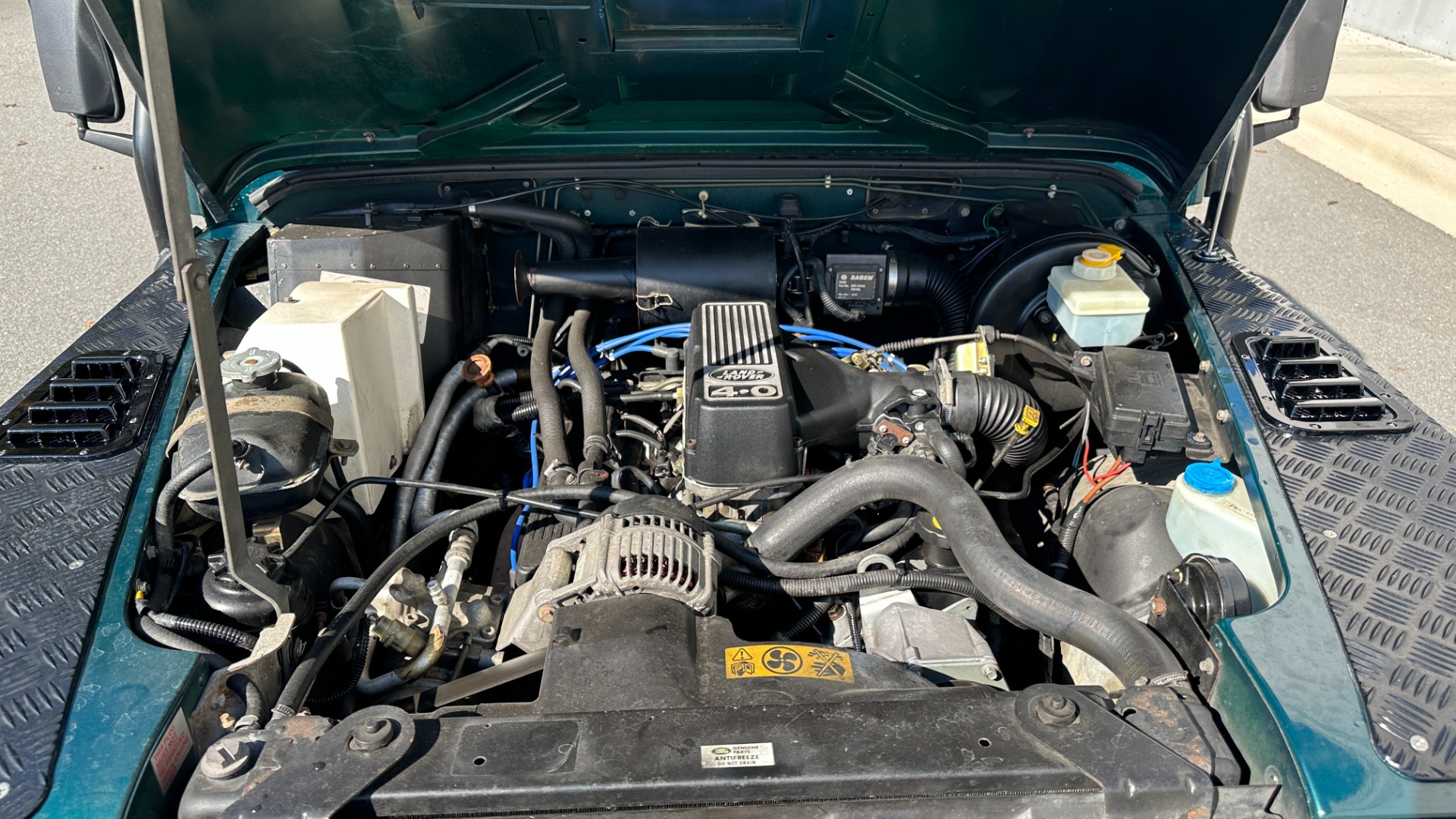 Used 1997 Land Rover Defender 90 for sale $87,000 at Formula Imports in Charlotte NC 28227 64