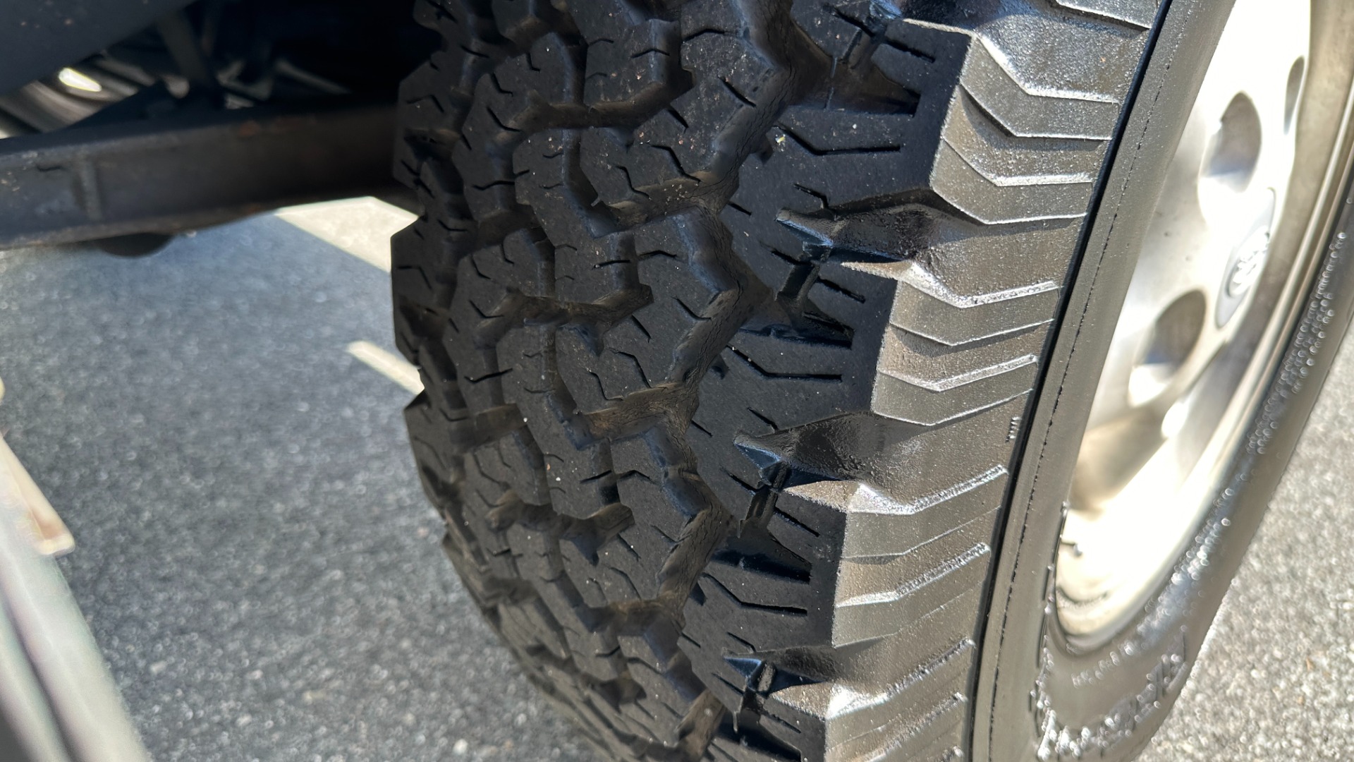 Used 1997 Land Rover Defender 90 for sale $87,000 at Formula Imports in Charlotte NC 28227 70