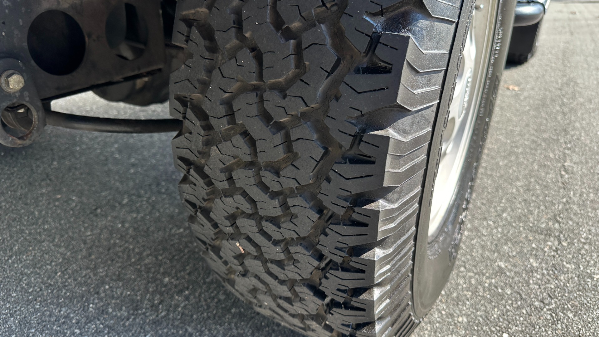 Used 1997 Land Rover Defender 90 for sale $87,000 at Formula Imports in Charlotte NC 28227 71
