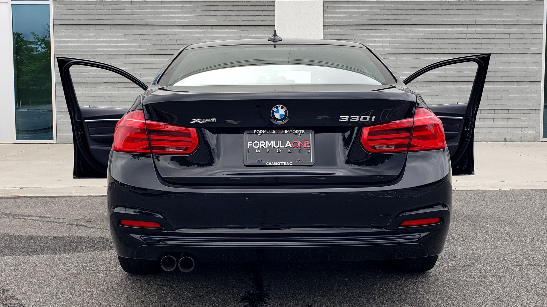 Used 2018 BMW 3 SERIES 330IXDRIVE / CONV PKG / NAV / SUNROOF / HTD STS / REARVIEW for sale Sold at Formula Imports in Charlotte NC 28227 26