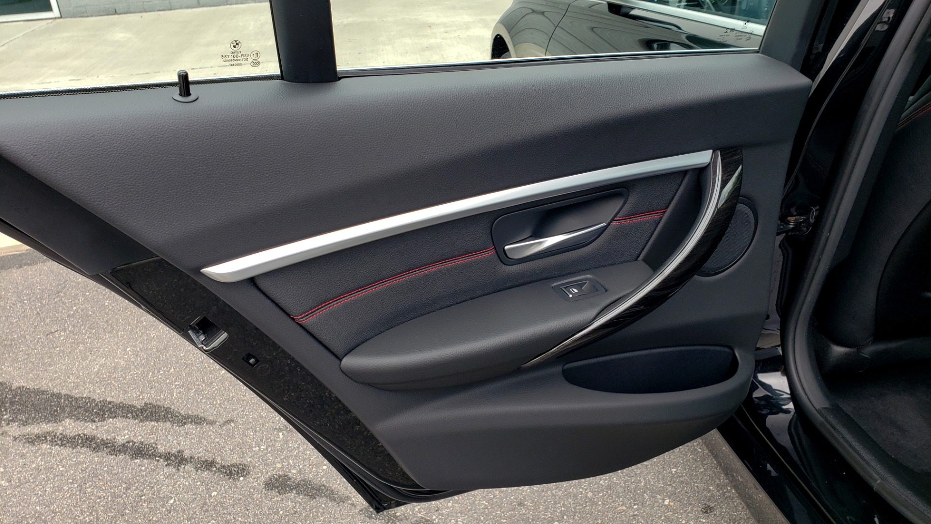 Used 2018 BMW 3 SERIES 330IXDRIVE / CONV PKG / NAV / SUNROOF / HTD STS / REARVIEW for sale Sold at Formula Imports in Charlotte NC 28227 60