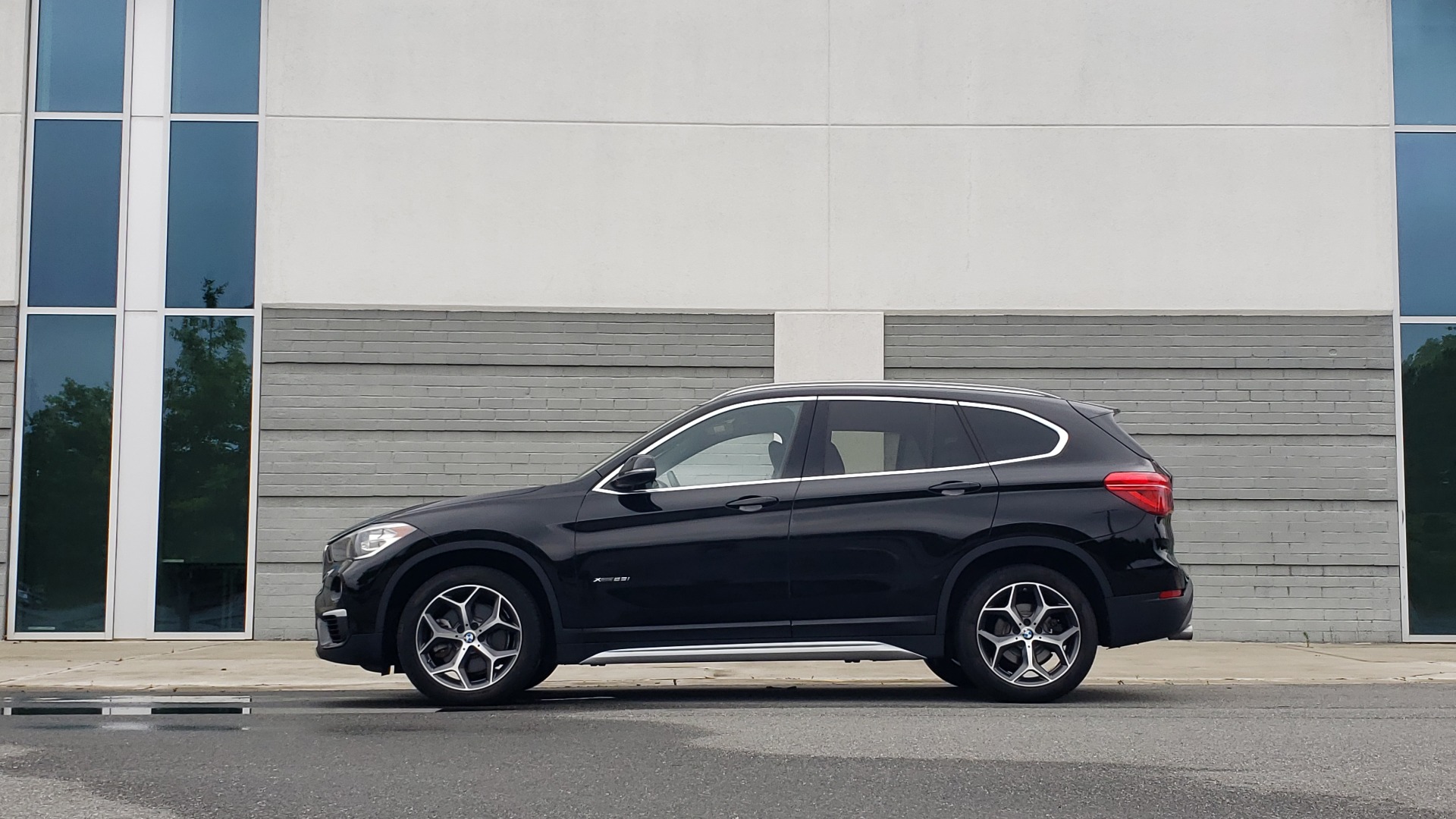 Used 2018 BMW X1 XDRIVE28I / CONV PKG / NAV / HTD STS / PANO-ROOF / 18IN WHLS / REARVIEW for sale Sold at Formula Imports in Charlotte NC 28227 5