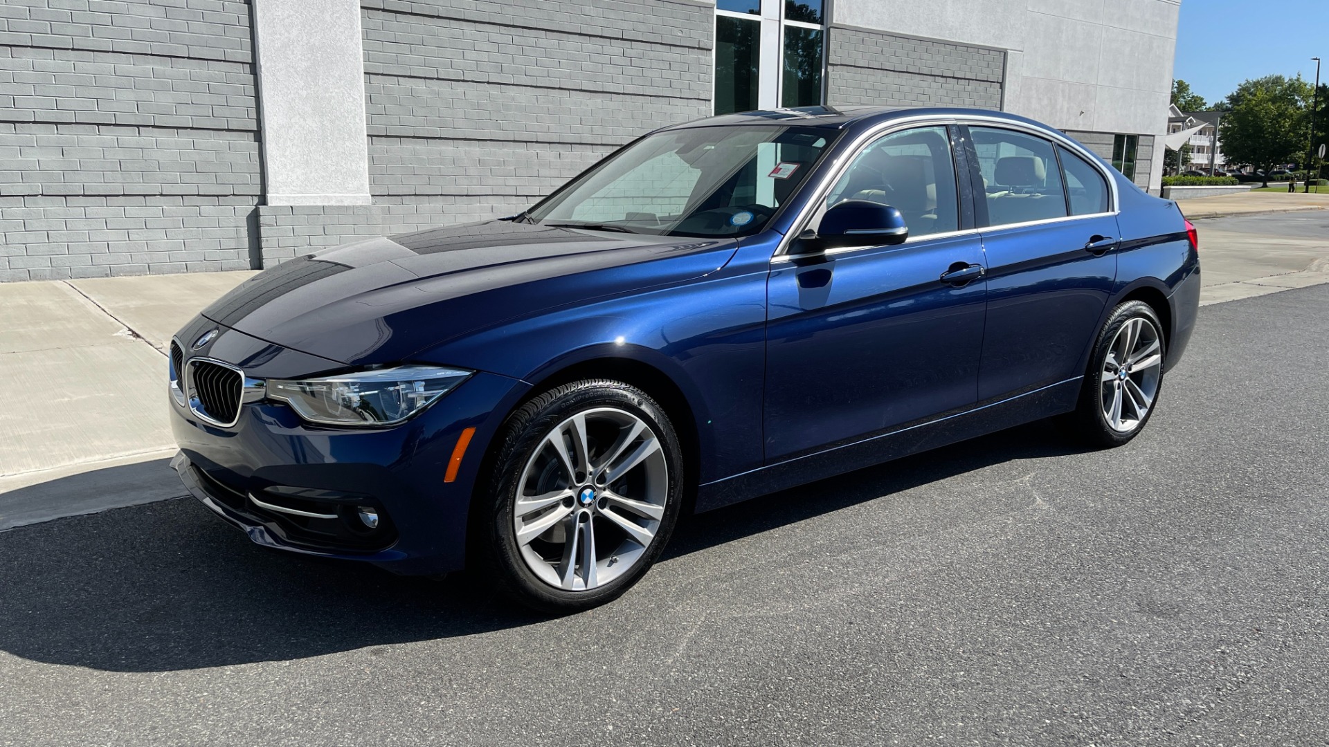 Used 2018 BMW 3 SERIES 330I XDRIVE / CONV PKG / SUNROOF / HTD STS / BLIND SPOT for sale Sold at Formula Imports in Charlotte NC 28227 3