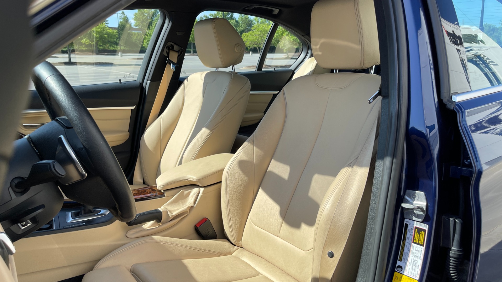 Used 2018 BMW 3 SERIES 330I XDRIVE / CONV PKG / SUNROOF / HTD STS / BLIND SPOT for sale Sold at Formula Imports in Charlotte NC 28227 34
