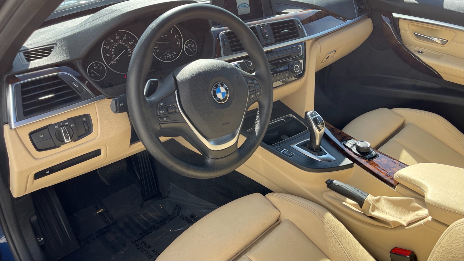 Used 2018 BMW 3 SERIES 330I XDRIVE / CONV PKG / SUNROOF / HTD STS / BLIND SPOT for sale Sold at Formula Imports in Charlotte NC 28227 36