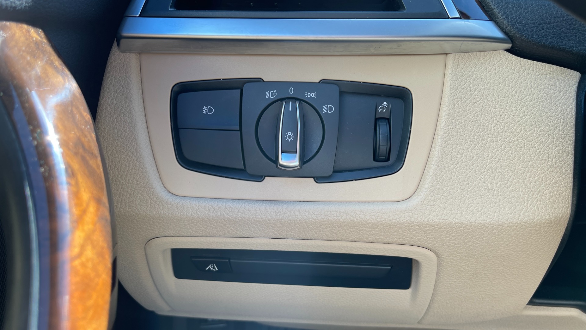 Used 2018 BMW 3 SERIES 330I XDRIVE / CONV PKG / SUNROOF / HTD STS / BLIND SPOT for sale Sold at Formula Imports in Charlotte NC 28227 37