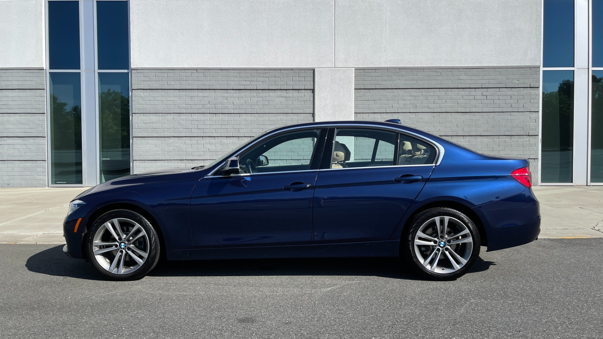 Used 2018 BMW 3 SERIES 330I XDRIVE / CONV PKG / SUNROOF / HTD STS / BLIND SPOT for sale Sold at Formula Imports in Charlotte NC 28227 4