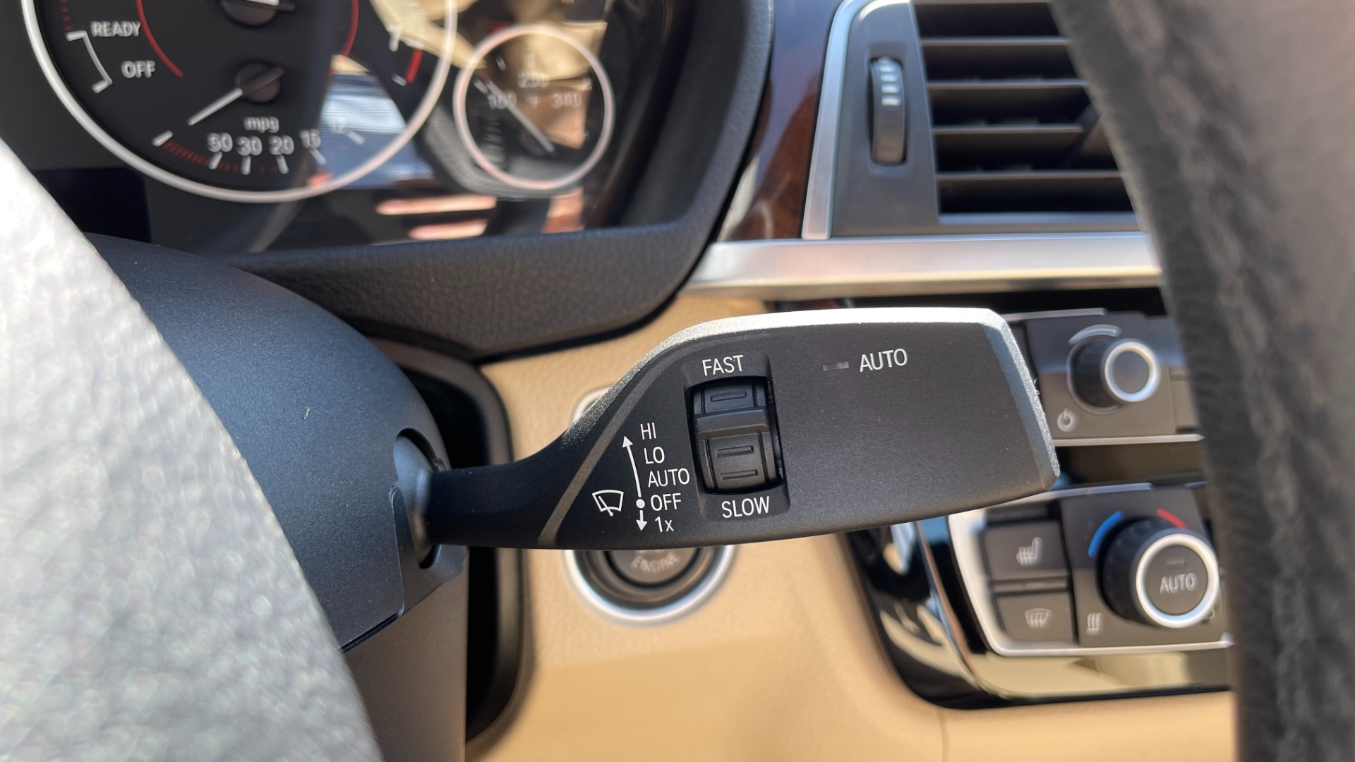 Used 2018 BMW 3 SERIES 330I XDRIVE / CONV PKG / SUNROOF / HTD STS / BLIND SPOT for sale Sold at Formula Imports in Charlotte NC 28227 41