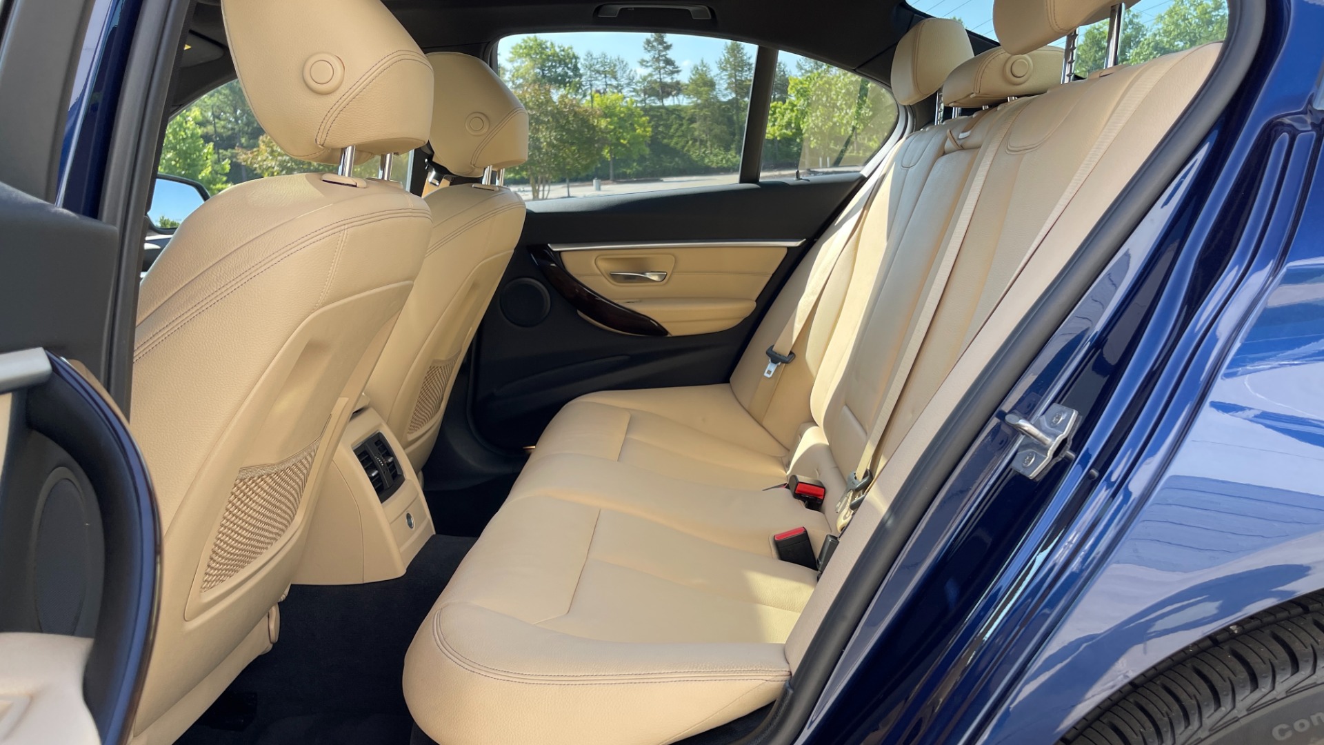 Used 2018 BMW 3 SERIES 330I XDRIVE / CONV PKG / SUNROOF / HTD STS / BLIND SPOT for sale Sold at Formula Imports in Charlotte NC 28227 56