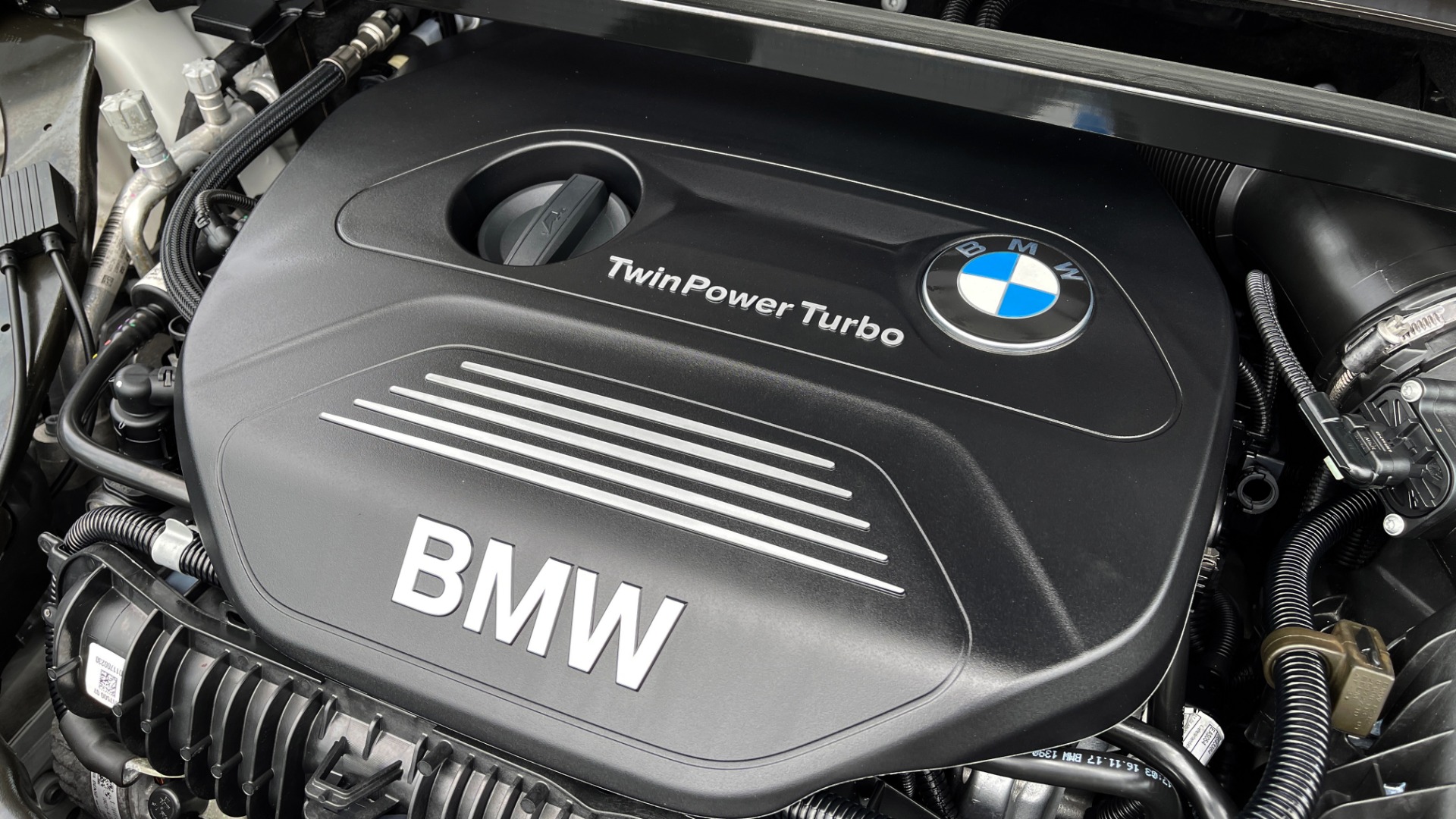 Used 2018 BMW X1 XDRIVE28I / CONV PKG / PANO-ROOF / HTD STS / PARK ASST / REARVIEW for sale Sold at Formula Imports in Charlotte NC 28227 11