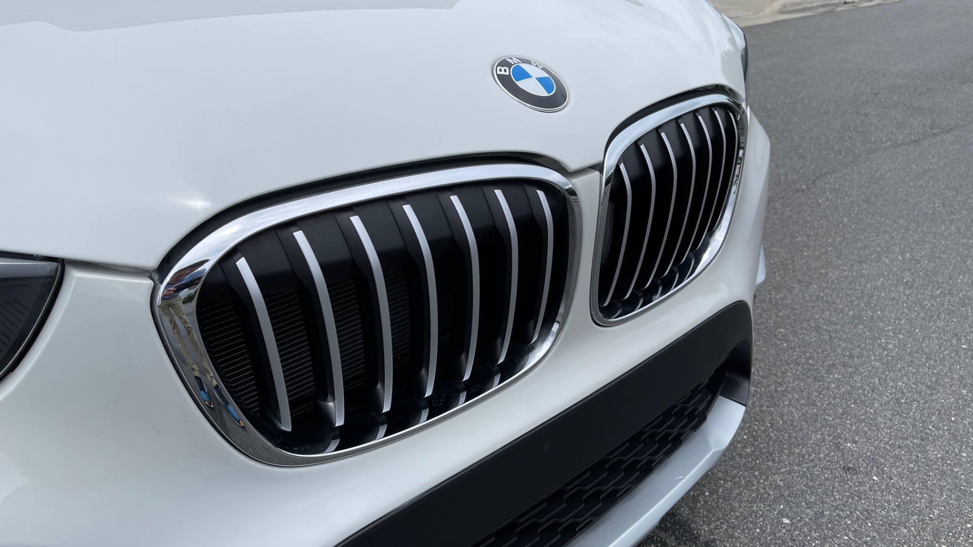 Used 2018 BMW X1 XDRIVE28I / CONV PKG / PANO-ROOF / HTD STS / PARK ASST / REARVIEW for sale Sold at Formula Imports in Charlotte NC 28227 18