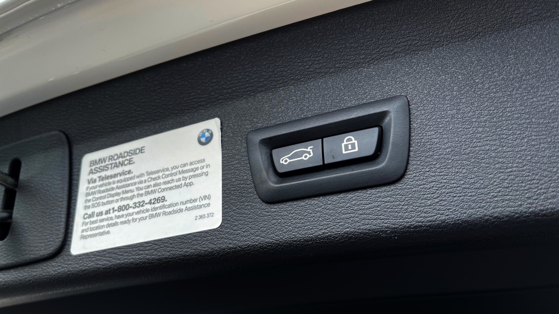 Used 2018 BMW X1 XDRIVE28I / CONV PKG / PANO-ROOF / HTD STS / PARK ASST / REARVIEW for sale Sold at Formula Imports in Charlotte NC 28227 27