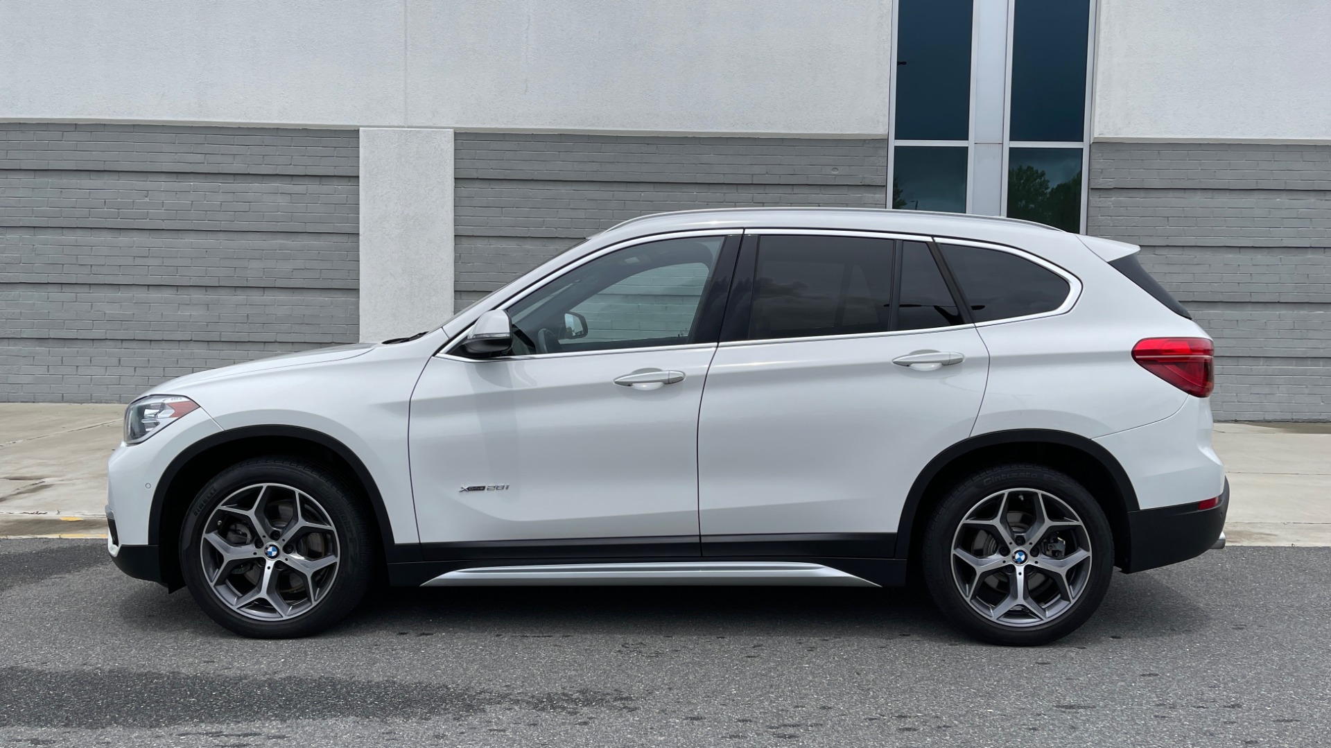 Used 2018 BMW X1 XDRIVE28I / CONV PKG / PANO-ROOF / HTD STS / PARK ASST / REARVIEW for sale Sold at Formula Imports in Charlotte NC 28227 4