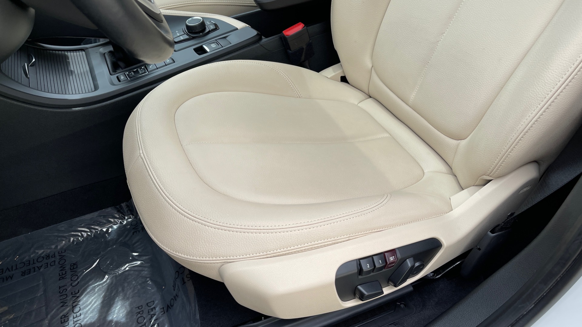 Used 2018 BMW X1 XDRIVE28I / CONV PKG / PANO-ROOF / HTD STS / PARK ASST / REARVIEW for sale Sold at Formula Imports in Charlotte NC 28227 65