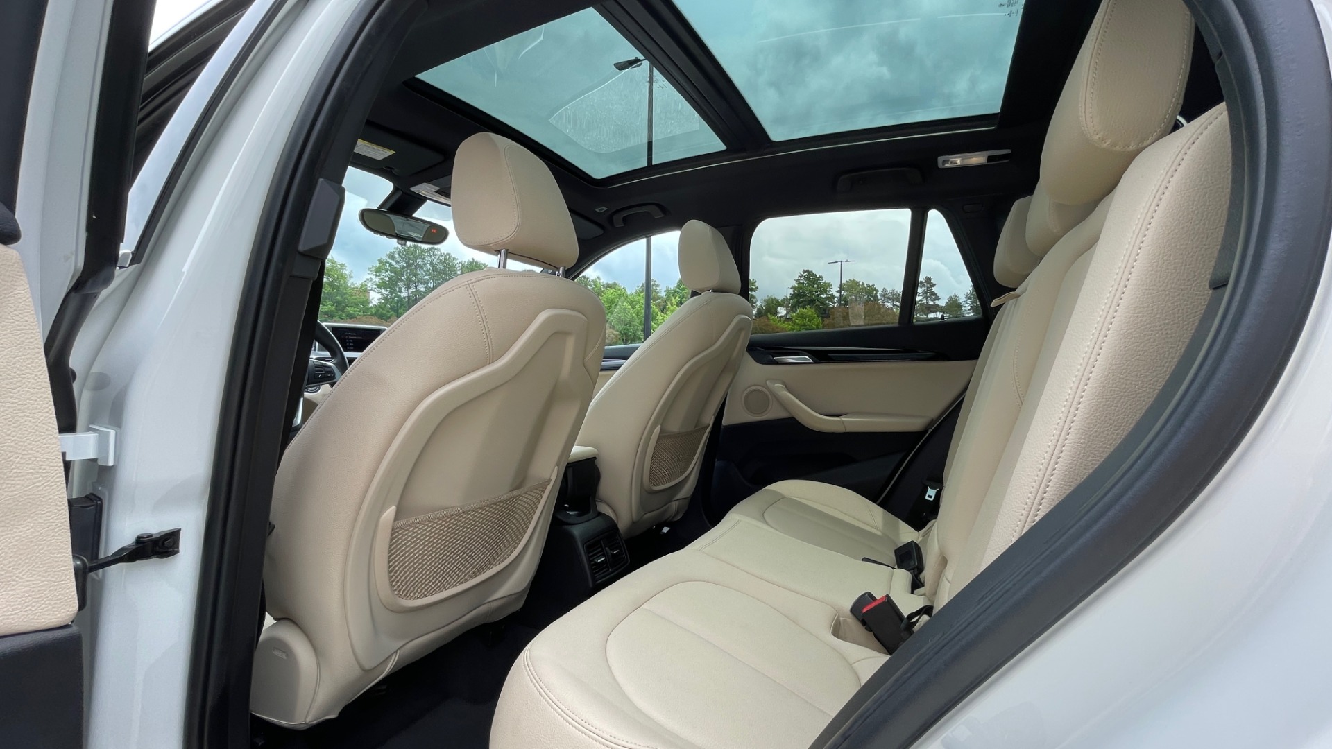 Used 2018 BMW X1 XDRIVE28I / CONV PKG / PANO-ROOF / HTD STS / PARK ASST / REARVIEW for sale Sold at Formula Imports in Charlotte NC 28227 71