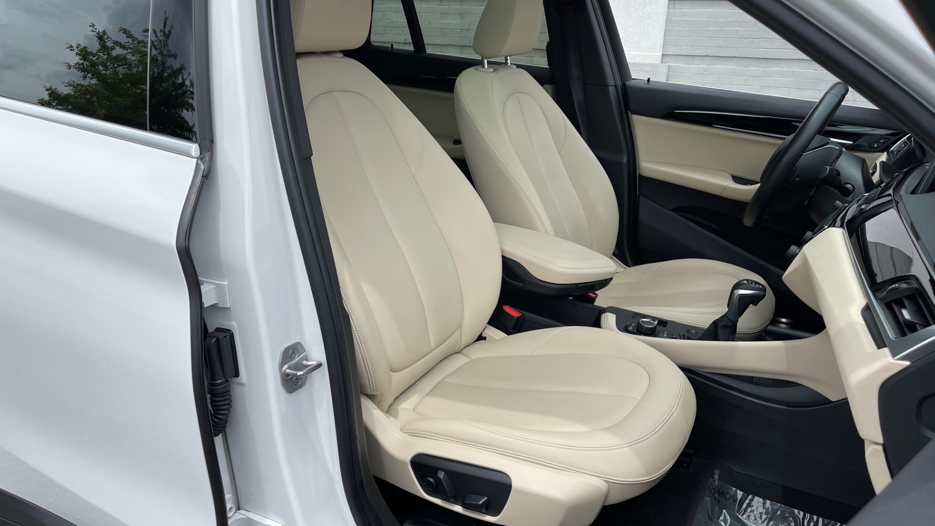 Used 2018 BMW X1 XDRIVE28I / CONV PKG / PANO-ROOF / HTD STS / PARK ASST / REARVIEW for sale Sold at Formula Imports in Charlotte NC 28227 82