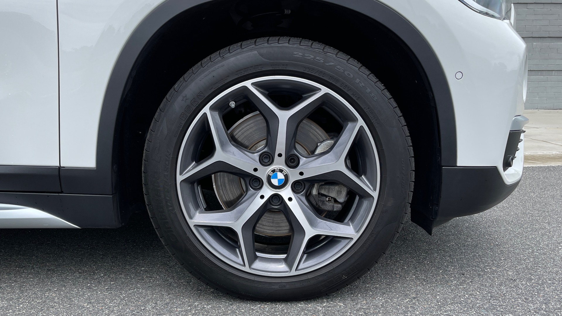 Used 2018 BMW X1 XDRIVE28I / CONV PKG / PANO-ROOF / HTD STS / PARK ASST / REARVIEW for sale Sold at Formula Imports in Charlotte NC 28227 89