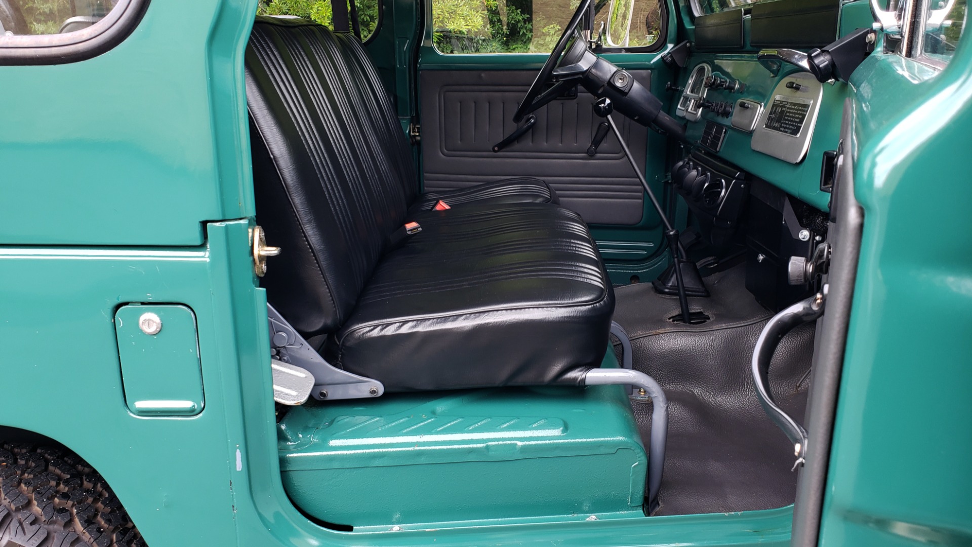 Used 1978 Toyota FJ40 LAND CRUISER 4x4 HARDTOP / RESTORED / 4-SPEED MAN / NEW AIR COND for sale Sold at Formula Imports in Charlotte NC 28227 28