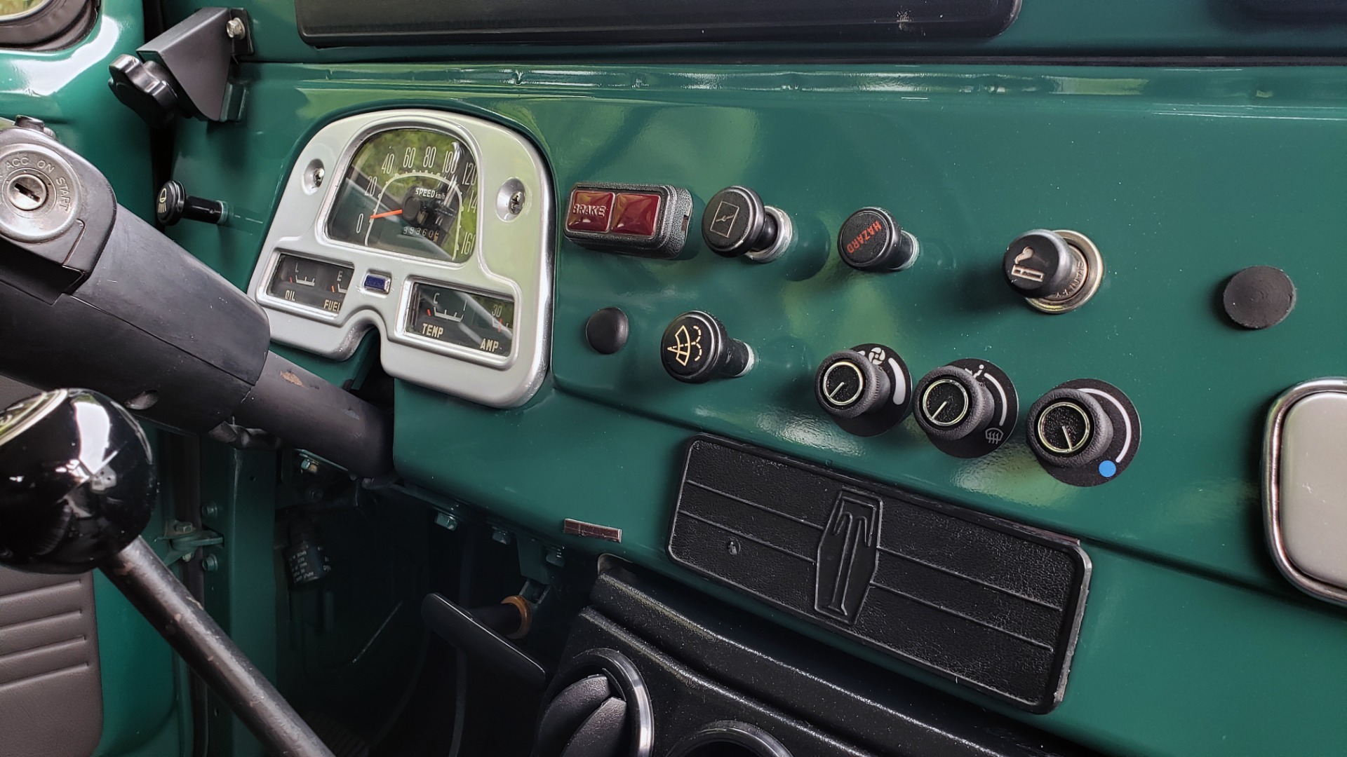 Used 1978 Toyota FJ40 LAND CRUISER 4x4 HARDTOP / RESTORED / 4-SPEED MAN / NEW AIR COND for sale Sold at Formula Imports in Charlotte NC 28227 35