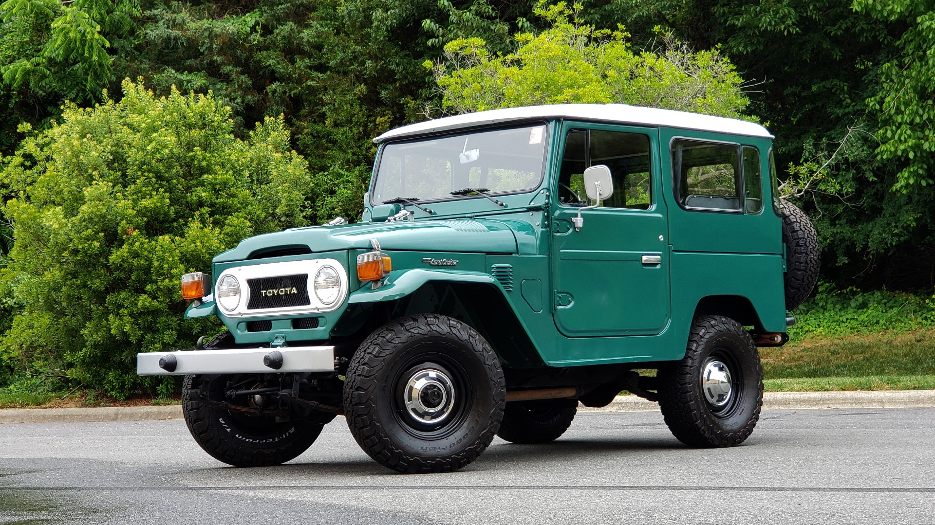 Used 1978 Toyota FJ40 LAND CRUISER 4x4 HARDTOP / RESTORED / 4-SPEED MAN / NEW AIR COND for sale Sold at Formula Imports in Charlotte NC 28227 1