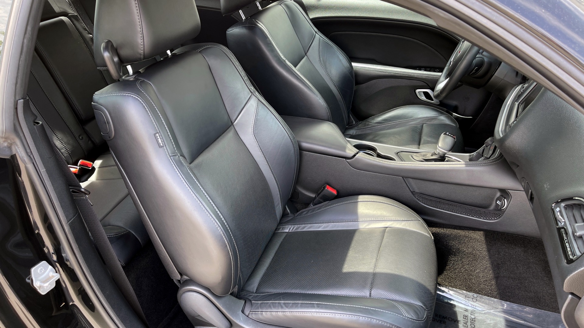 Used 2015 Dodge CHALLENGER SXT PLUS COUPE / 3.6L V6 / 8-SPD AUTO / NAV / ALPINE / SUNROOF / REARVIEW for sale Sold at Formula Imports in Charlotte NC 28227 62