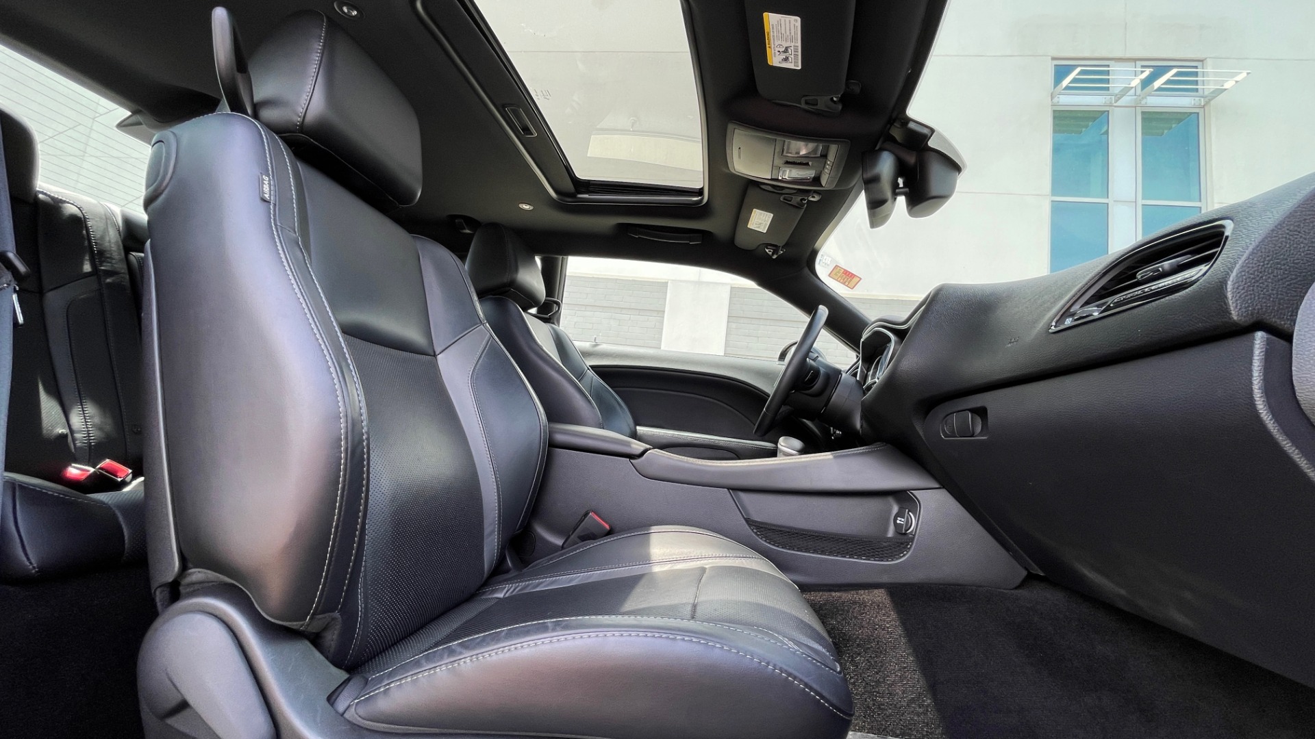 Used 2015 Dodge CHALLENGER SXT PLUS COUPE / 3.6L V6 / 8-SPD AUTO / NAV / ALPINE / SUNROOF / REARVIEW for sale Sold at Formula Imports in Charlotte NC 28227 63