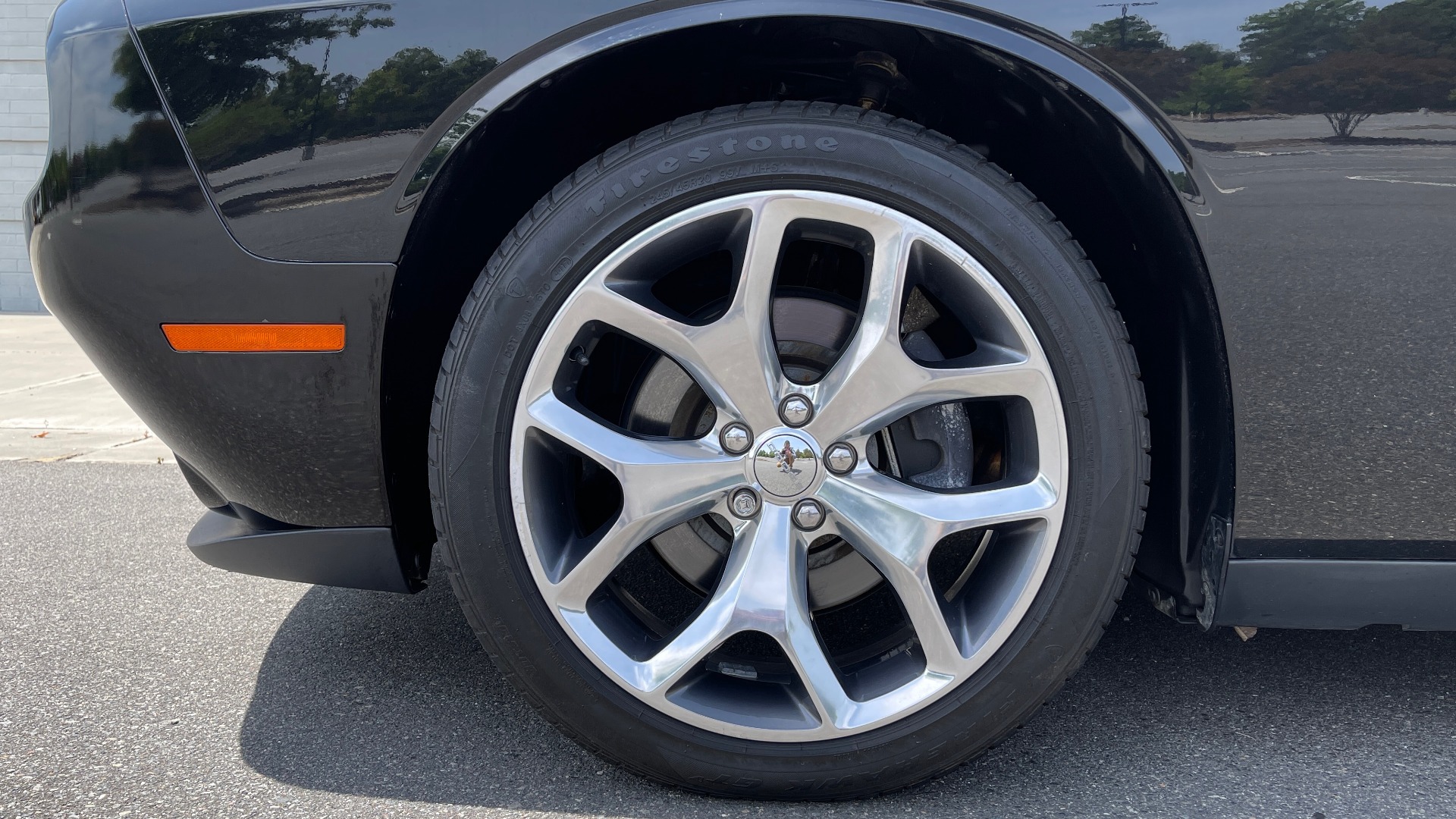 Used 2015 Dodge CHALLENGER SXT PLUS COUPE / 3.6L V6 / 8-SPD AUTO / NAV / ALPINE / SUNROOF / REARVIEW for sale Sold at Formula Imports in Charlotte NC 28227 65