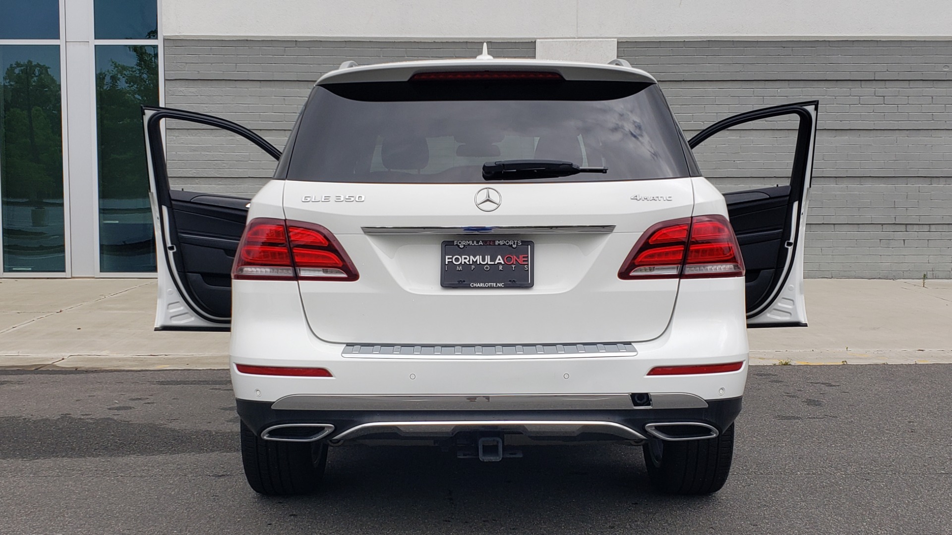 Used 2018 Mercedes-Benz GLE 350 4MATIC / PREM PKG / NAV / PARK ASST / K/H SND / HITCH / REARVIEW for sale Sold at Formula Imports in Charlotte NC 28227 32