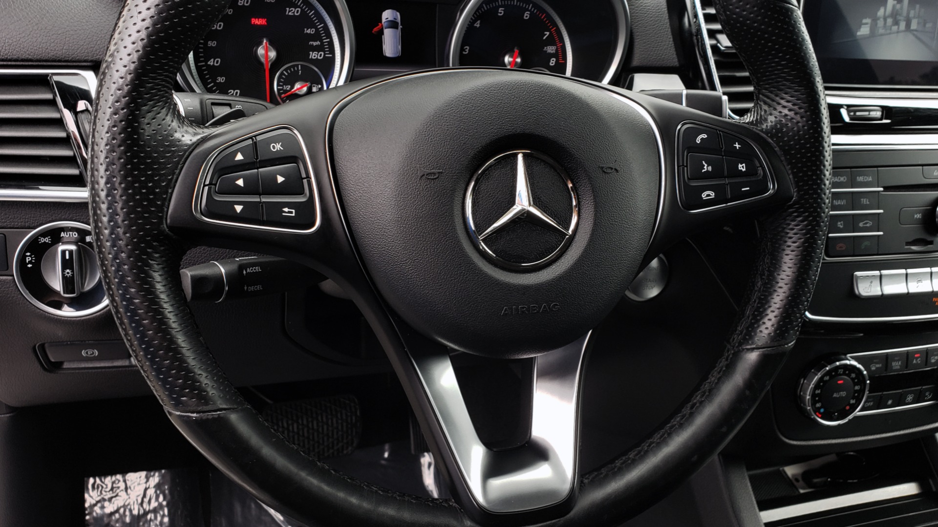Used 2018 Mercedes-Benz GLE 350 4MATIC / PREM PKG / NAV / PARK ASST / K/H SND / HITCH / REARVIEW for sale Sold at Formula Imports in Charlotte NC 28227 41