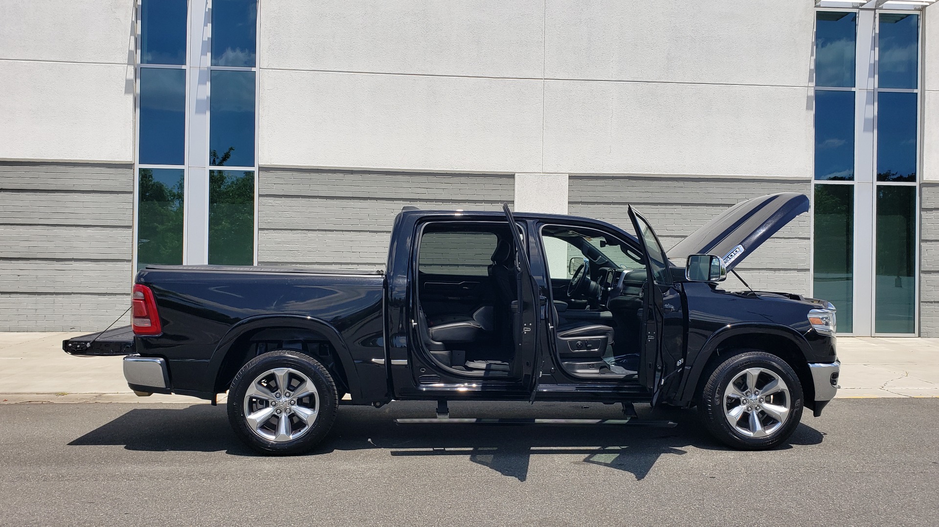 Used 2019 Ram 1500 LIMITED / NAV / PANO-ROOF / TOW PKG / H/K SND / REARVIEW for sale Sold at Formula Imports in Charlotte NC 28227 16