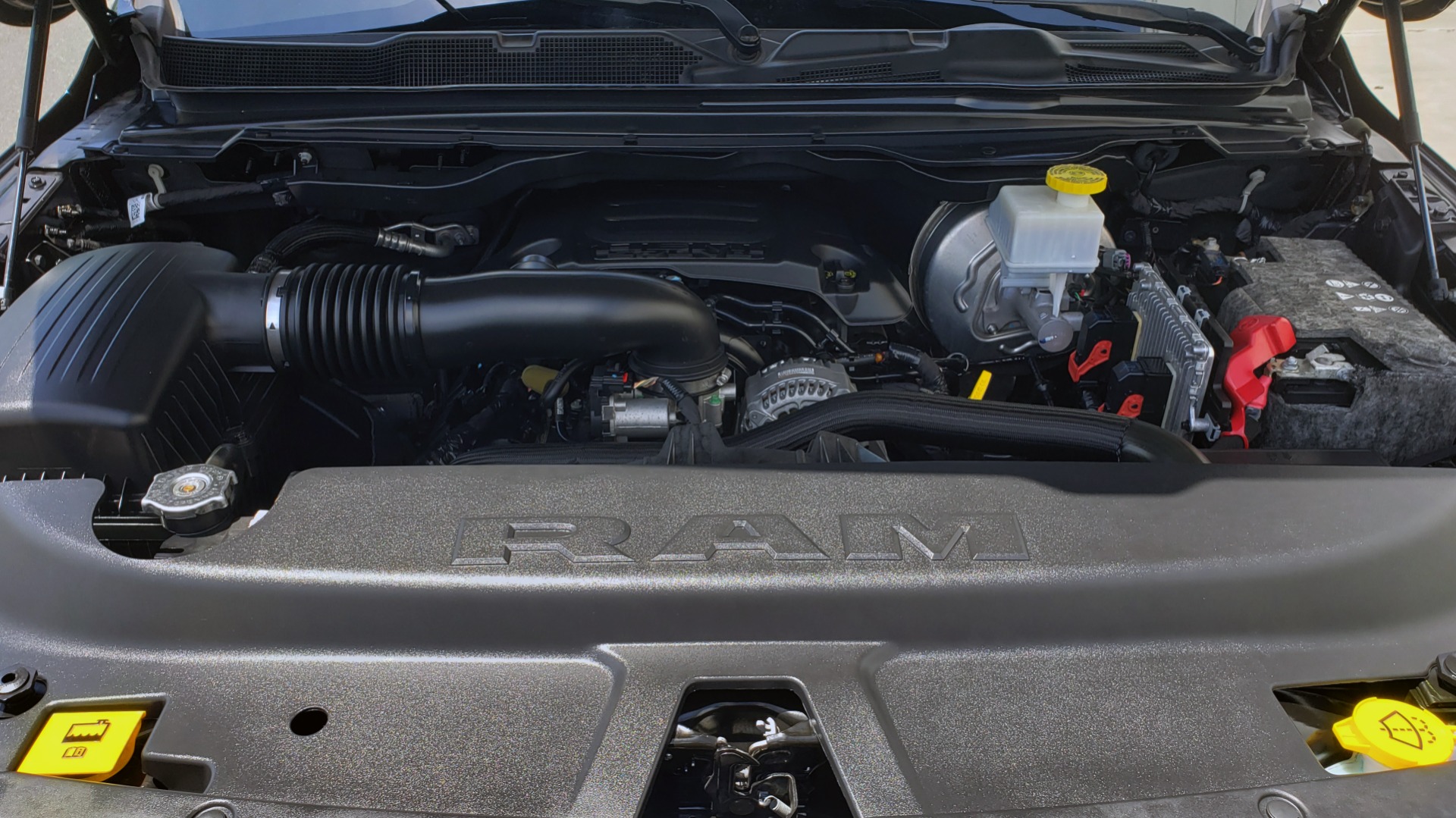 Used 2019 Ram 1500 LIMITED / NAV / PANO-ROOF / TOW PKG / H/K SND / REARVIEW for sale Sold at Formula Imports in Charlotte NC 28227 17