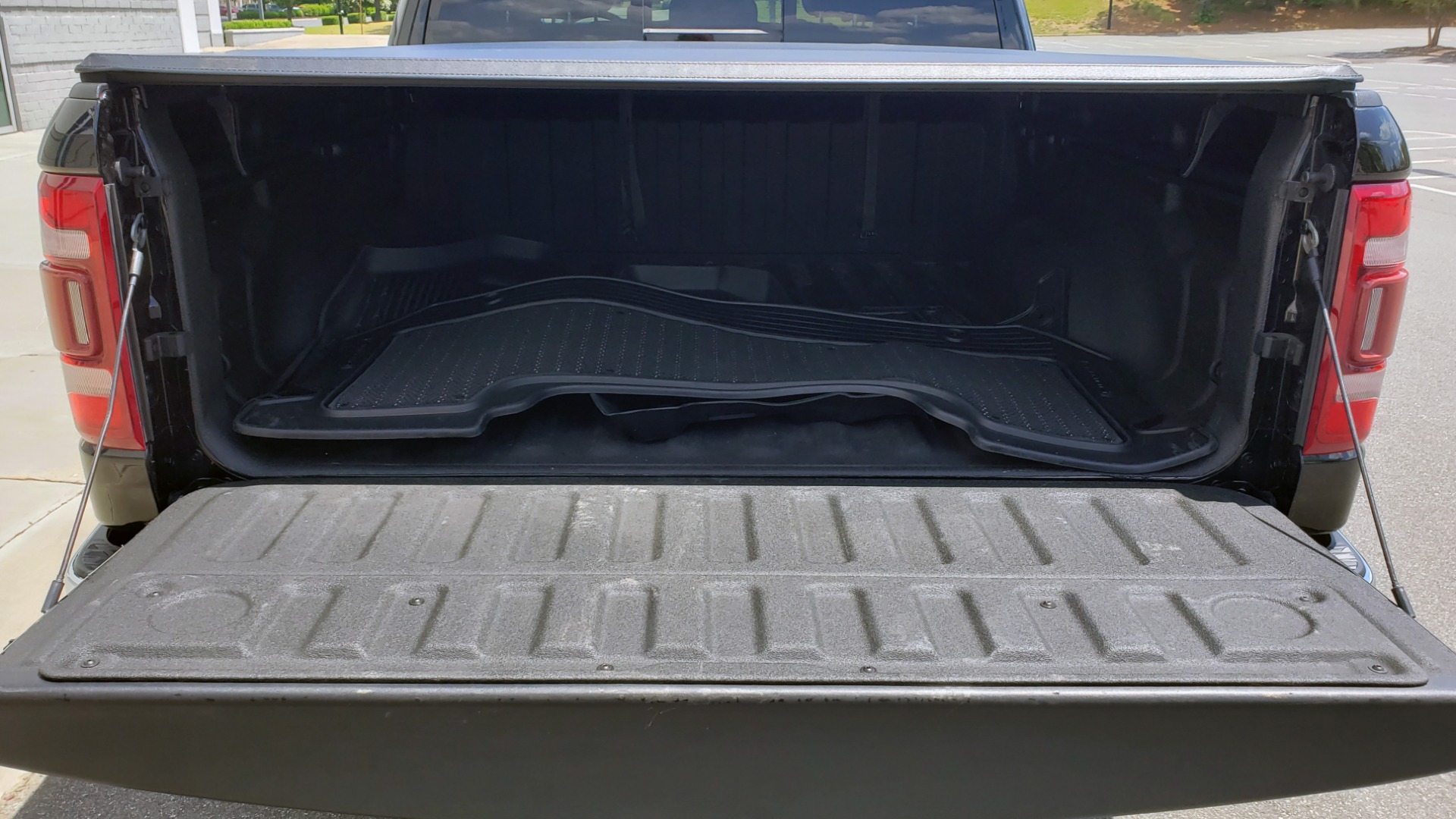 Used 2019 Ram 1500 LIMITED / NAV / PANO-ROOF / TOW PKG / H/K SND / REARVIEW for sale Sold at Formula Imports in Charlotte NC 28227 22