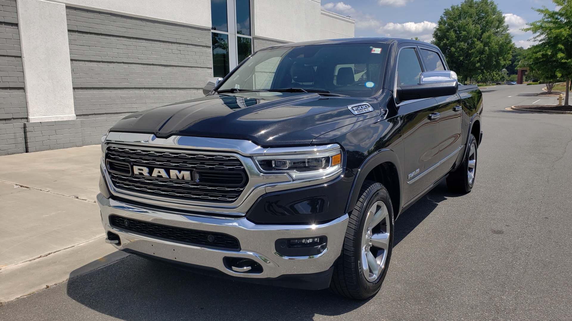 Used 2019 Ram 1500 LIMITED / NAV / PANO-ROOF / TOW PKG / H/K SND / REARVIEW for sale Sold at Formula Imports in Charlotte NC 28227 6