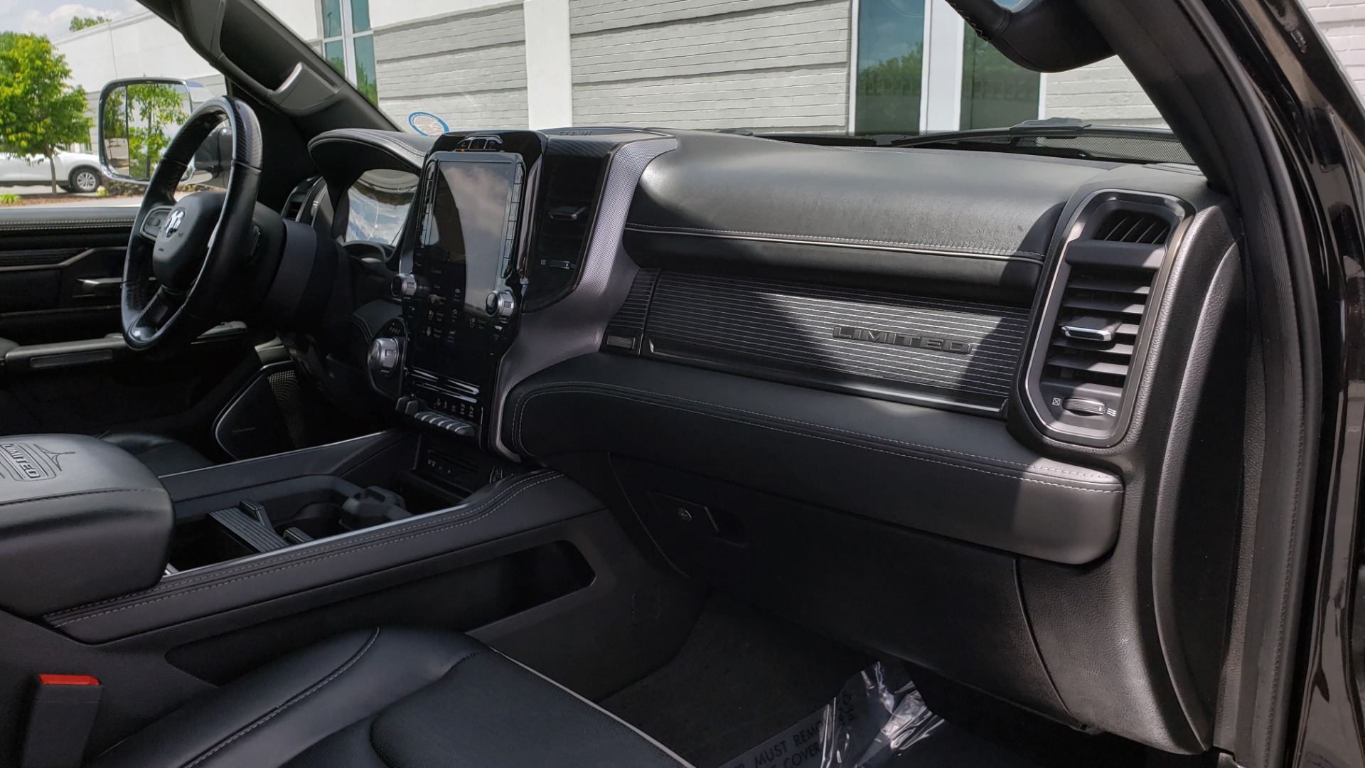 Used 2019 Ram 1500 LIMITED / NAV / PANO-ROOF / TOW PKG / H/K SND / REARVIEW for sale Sold at Formula Imports in Charlotte NC 28227 79