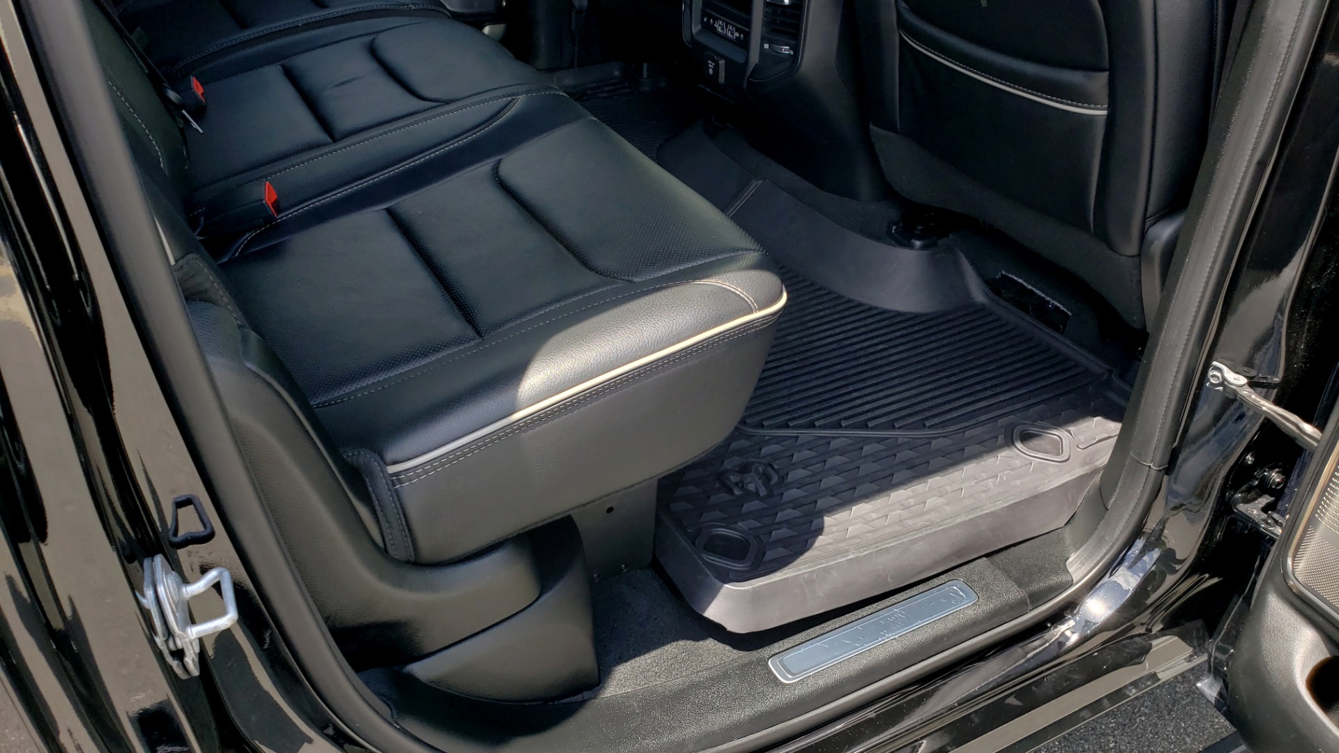 Used 2019 Ram 1500 LIMITED / NAV / PANO-ROOF / TOW PKG / H/K SND / REARVIEW for sale Sold at Formula Imports in Charlotte NC 28227 84