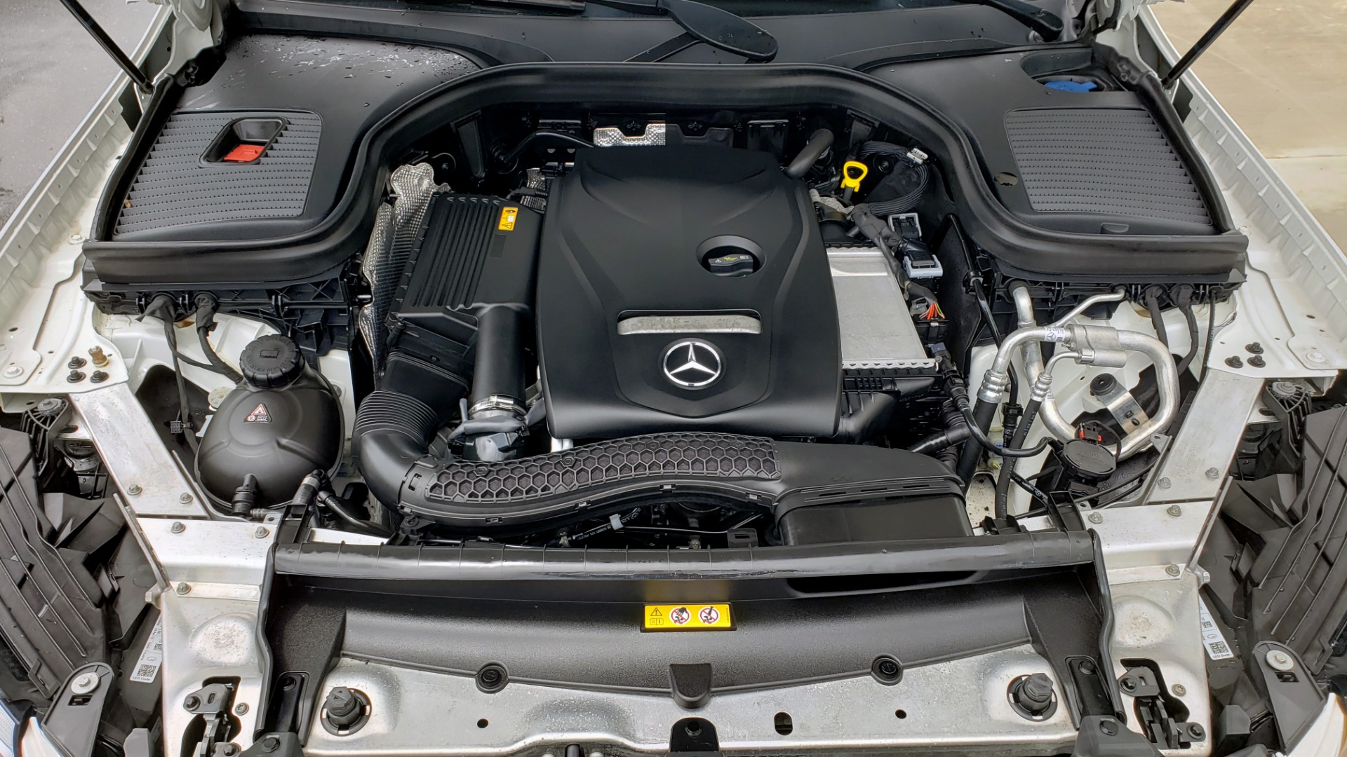 Used 2018 Mercedes-Benz GLC 300 4MATIC PREMIUM / NAV / BURMESTER SND / PANO-ROOF / REARVIEW for sale Sold at Formula Imports in Charlotte NC 28227 11