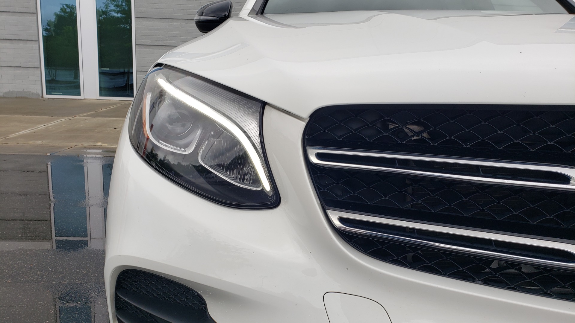 Used 2018 Mercedes-Benz GLC 300 4MATIC PREMIUM / NAV / BURMESTER SND / PANO-ROOF / REARVIEW for sale Sold at Formula Imports in Charlotte NC 28227 21