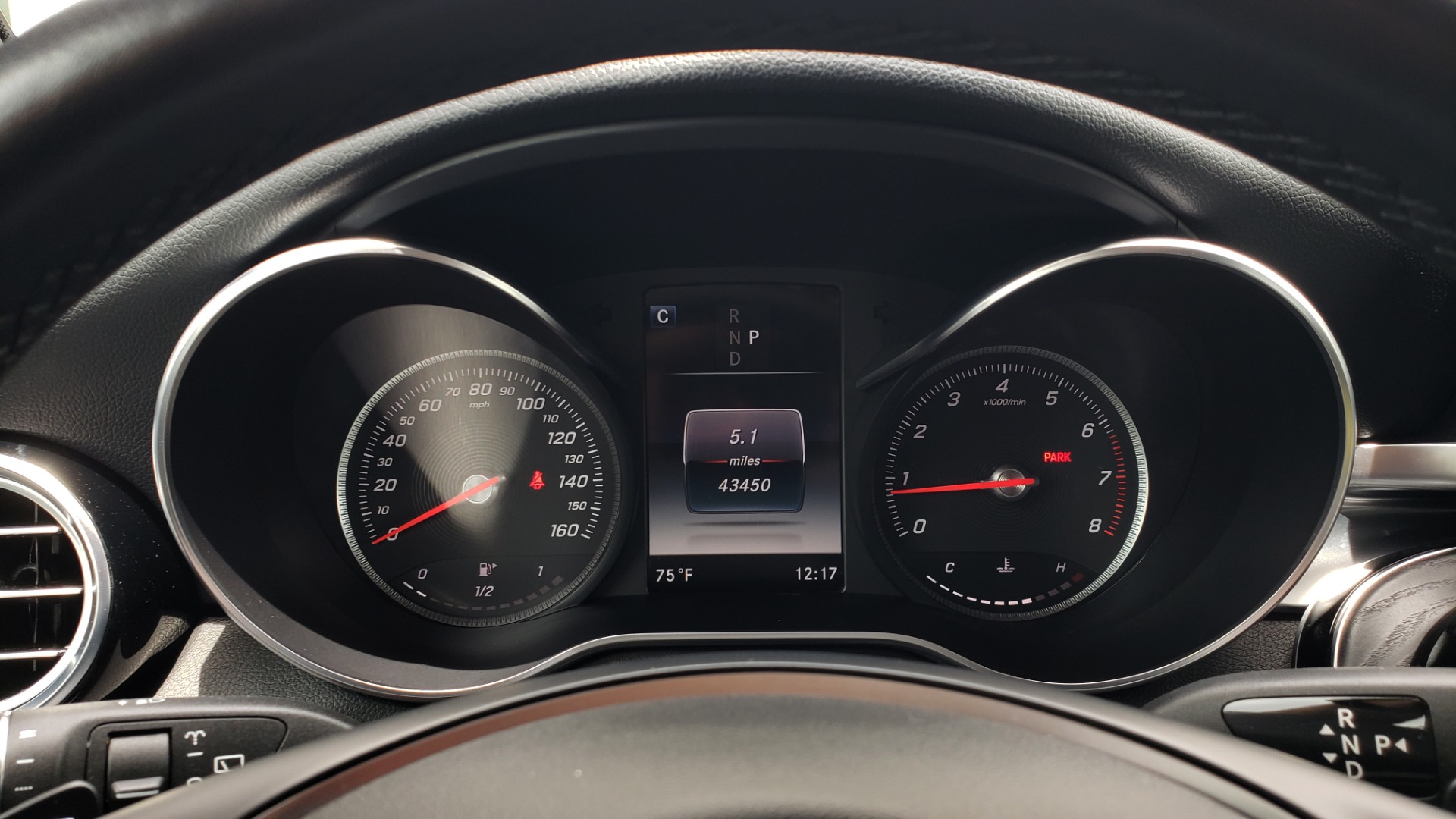 Used 2018 Mercedes-Benz GLC 300 4MATIC PREMIUM / NAV / BURMESTER SND / PANO-ROOF / REARVIEW for sale Sold at Formula Imports in Charlotte NC 28227 42